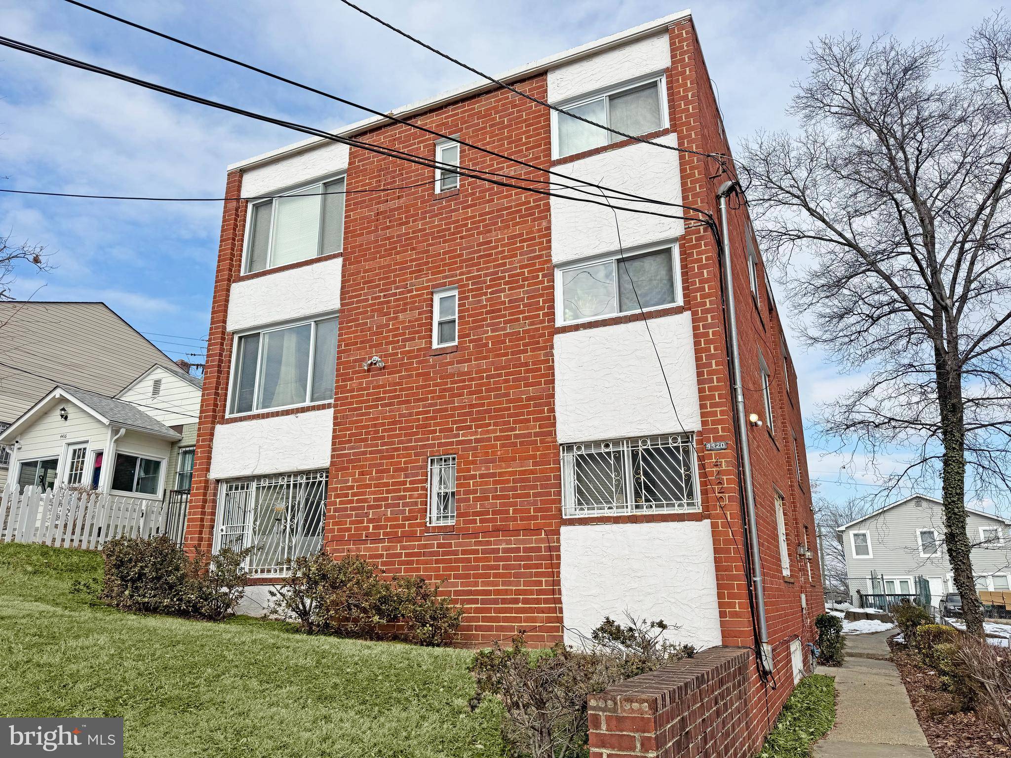 Washington, DC 20019,4420 B ST SE