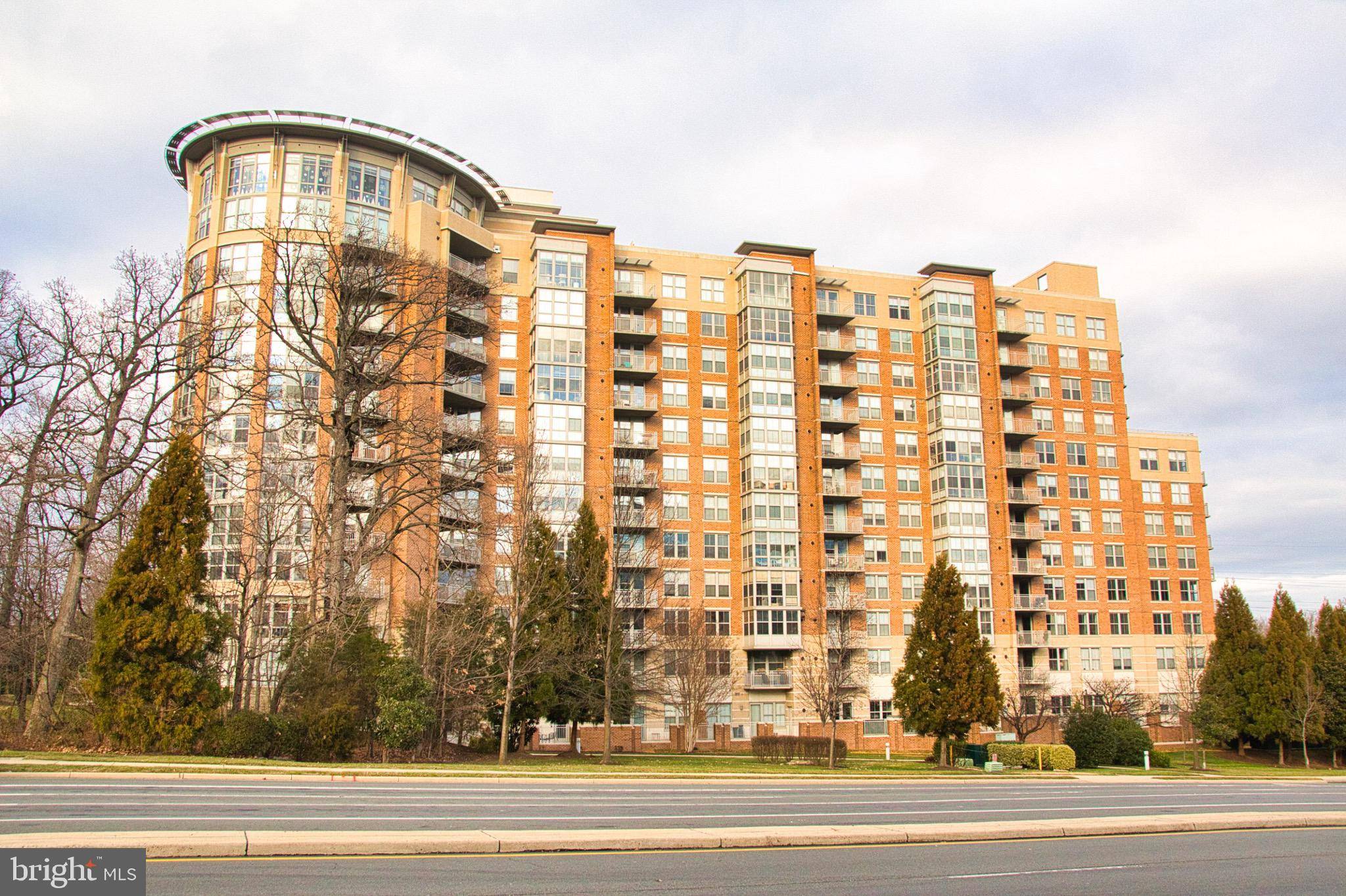 Reston, VA 20190,11800 SUNSET HILLS RD #1117