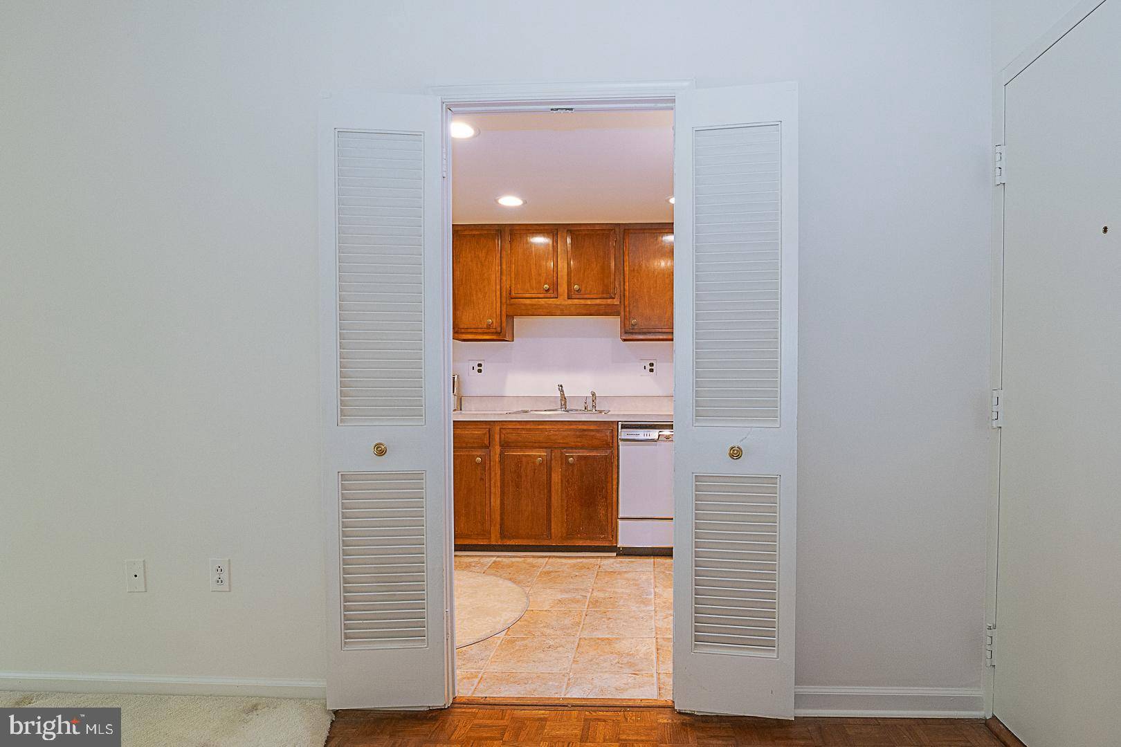 Bryn Mawr, PA 19010,601 MONTGOMERY AVE #303