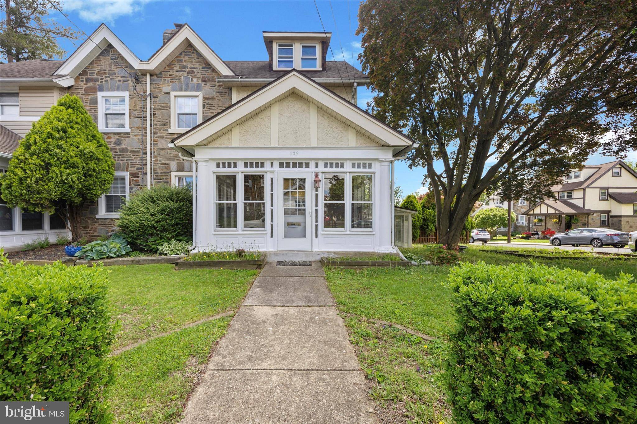 Upper Darby, PA 19082,129 CRESTVIEW RD