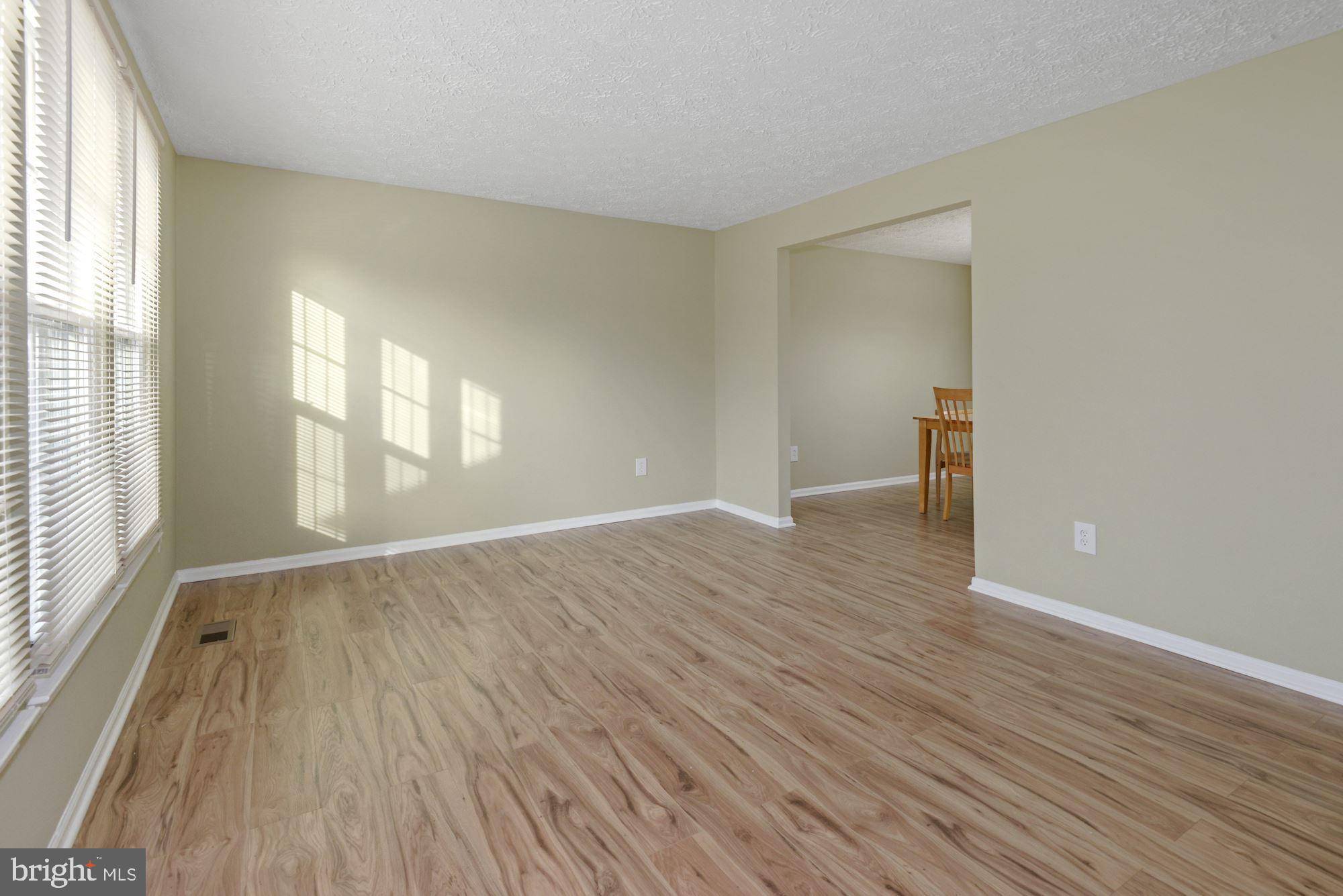 Herndon, VA 20170,1346 ROCK CHAPEL RD