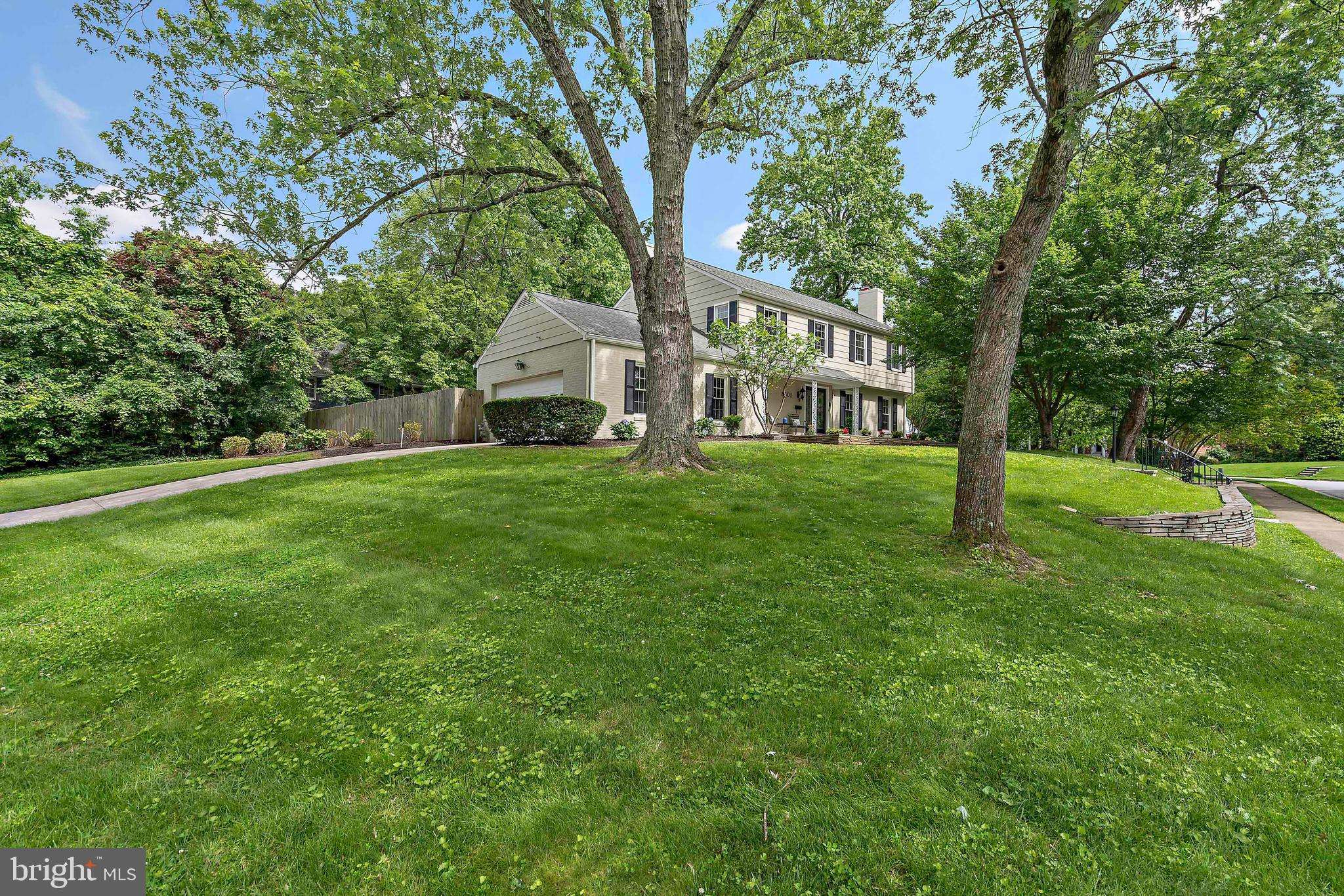 Alexandria, VA 22308,8801 FIRCREST PL