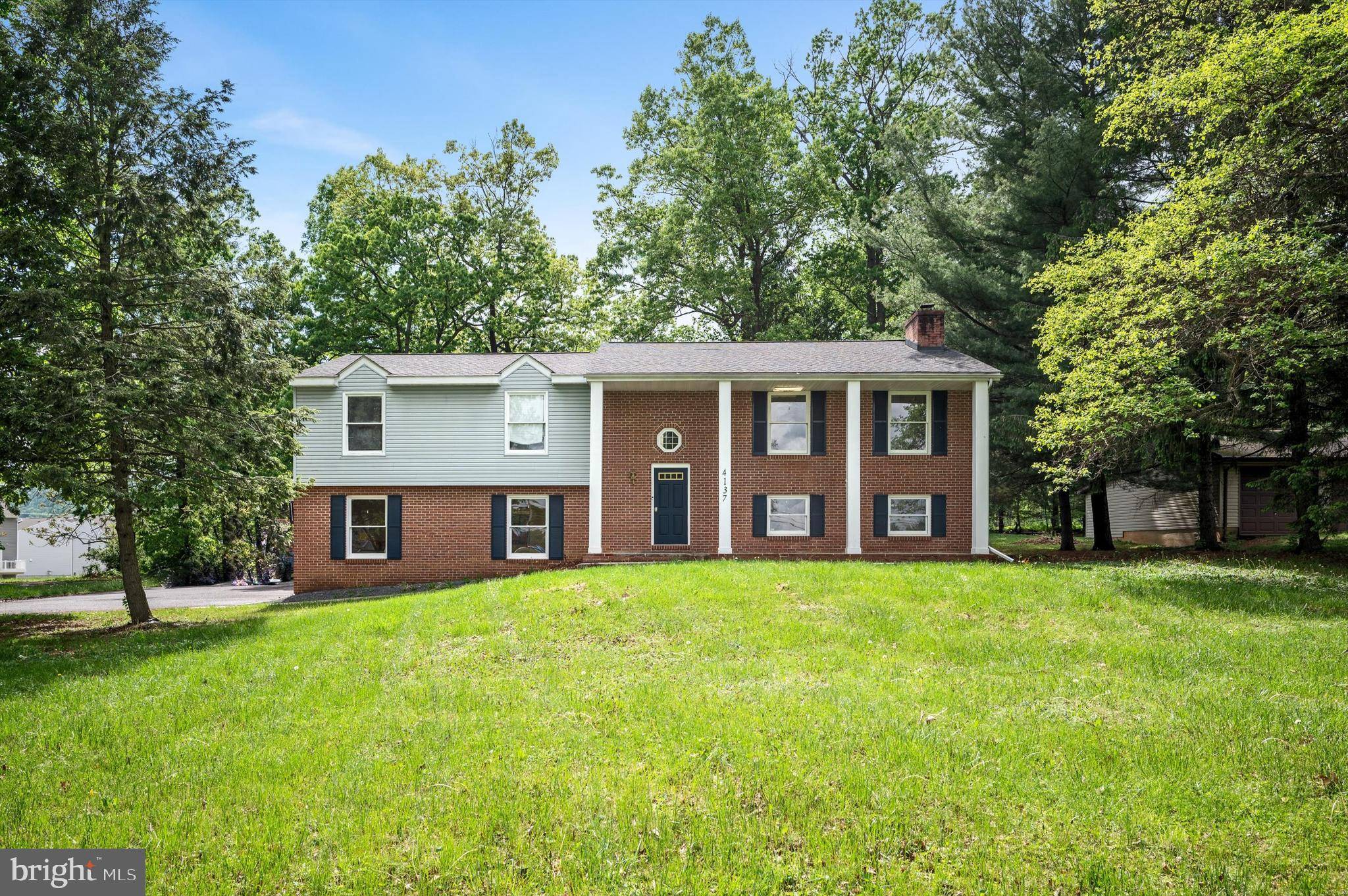 Hedgesville, WV 25427,4137 HEDGESVILLE RD