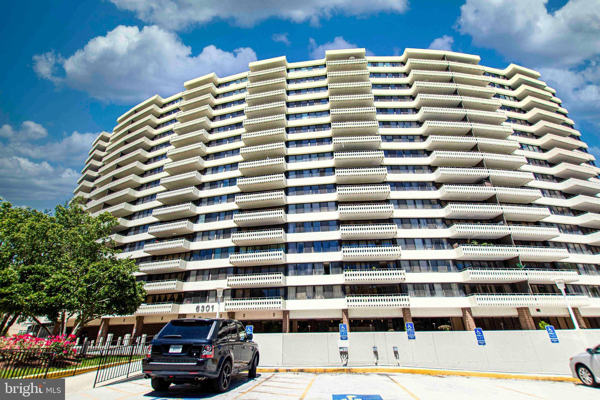 Alexandria, VA 22304,6301 STEVENSON AVE #602