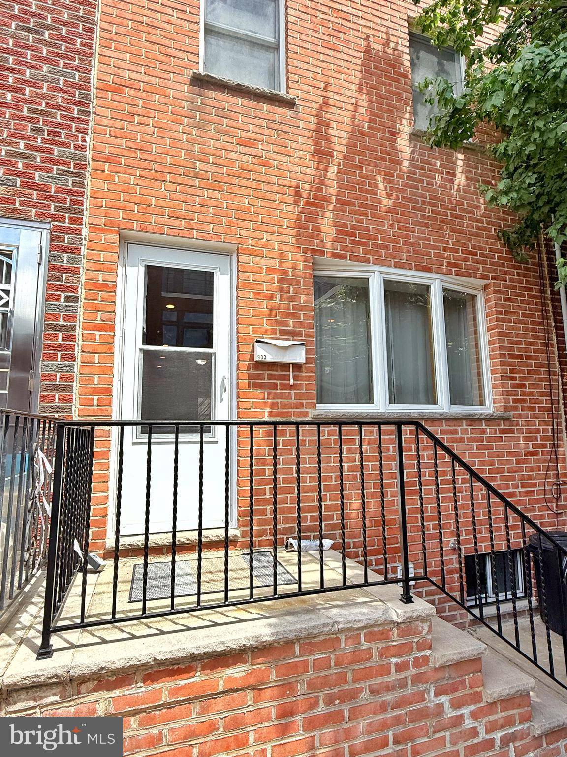 Philadelphia, PA 19148,933 MOUNTAIN ST