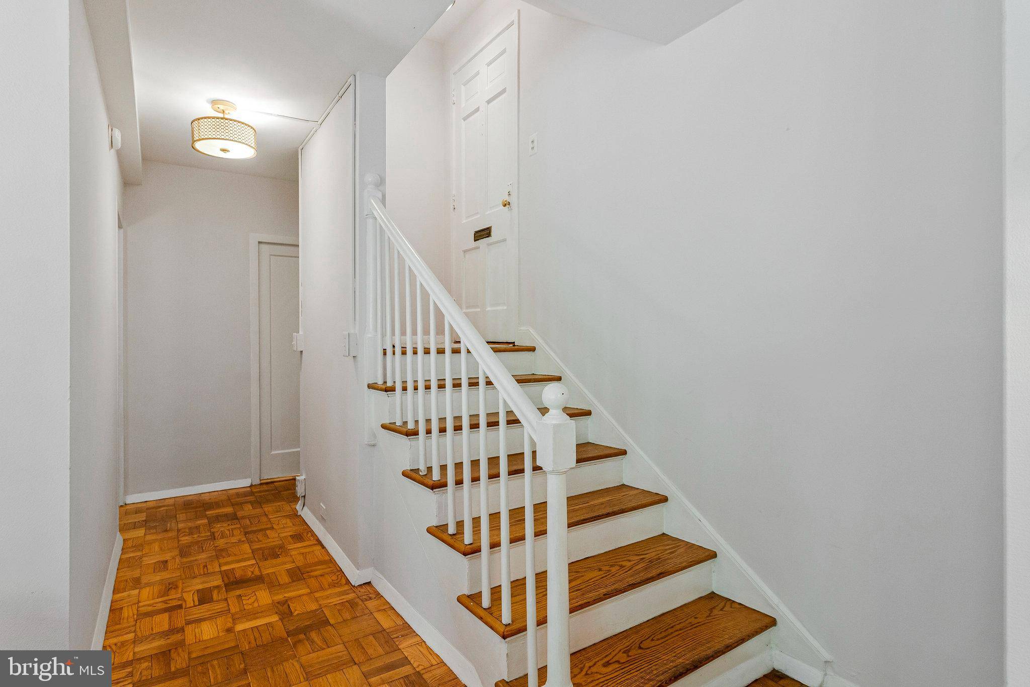 Alexandria, VA 22302,1760 PRESTON RD #1760