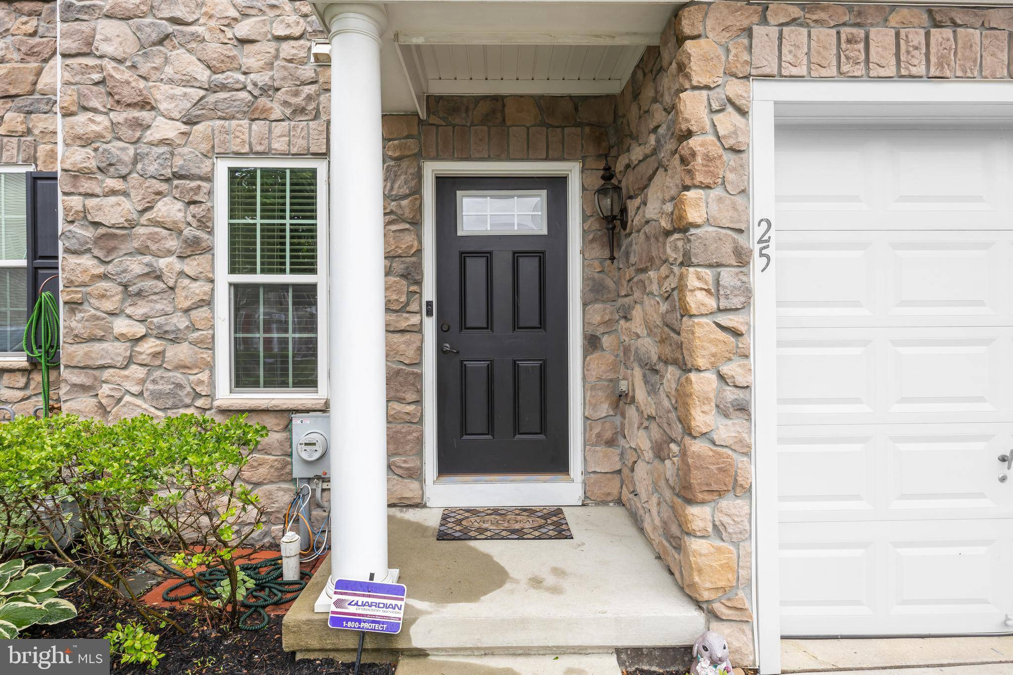 Somerdale, NJ 08083,25 FRANKLIN CIR