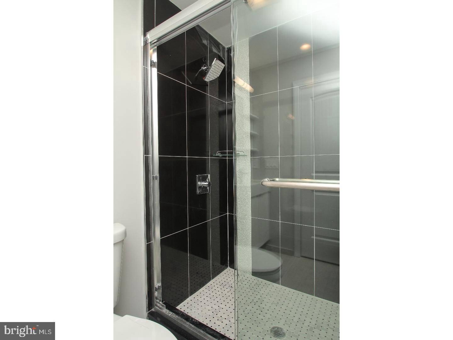 Philadelphia, PA 19125,2564 FRANKFORD AVE #2