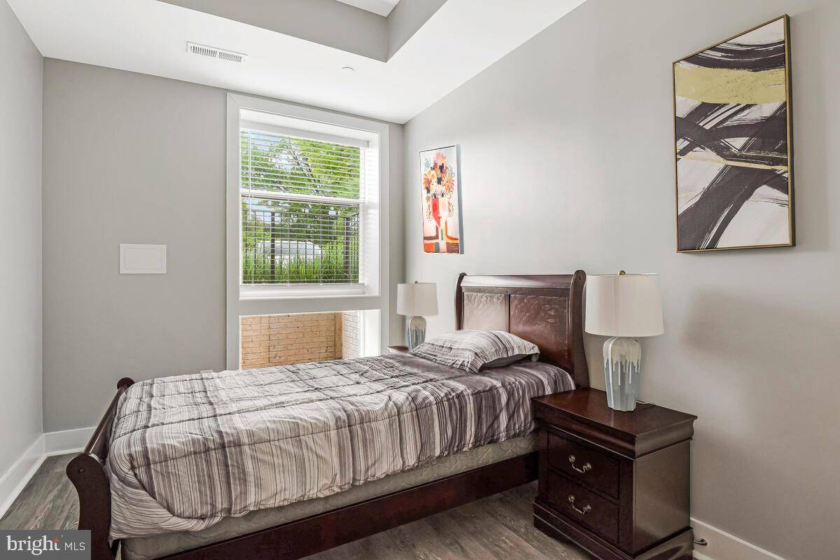 Arlington, VA 22204,1122 S HIGHLAND ST #1