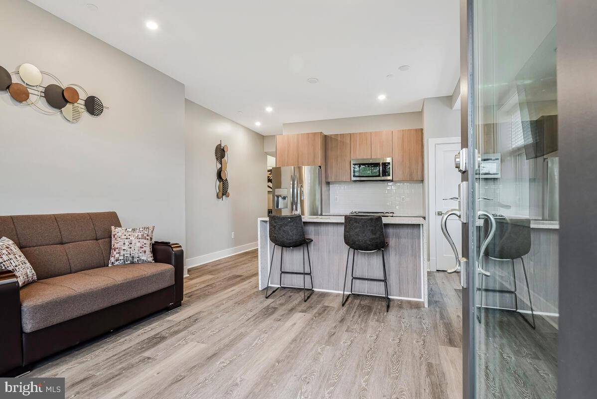 Arlington, VA 22204,1122 S HIGHLAND ST #1