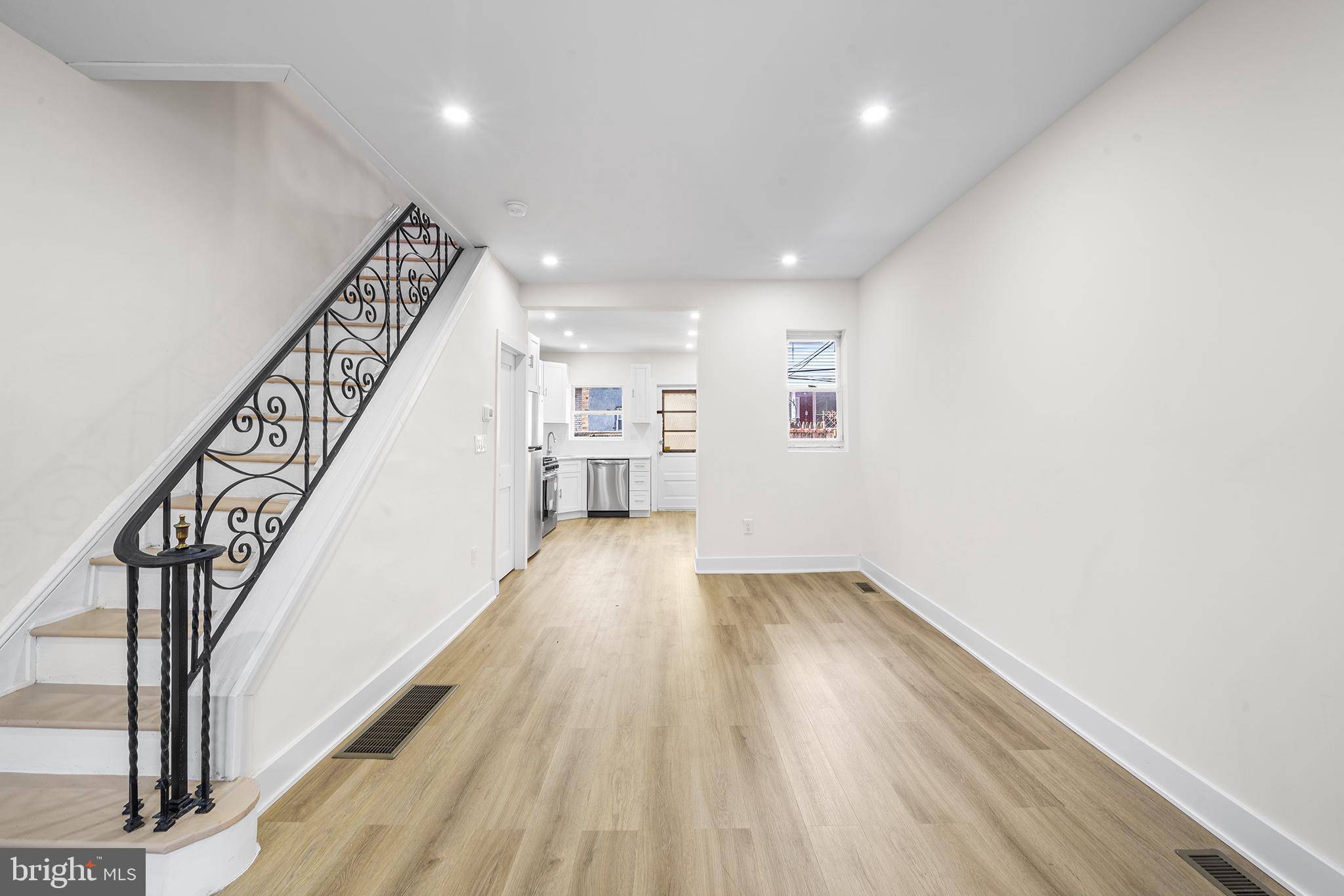 Philadelphia, PA 19145,2148 S GARNET ST