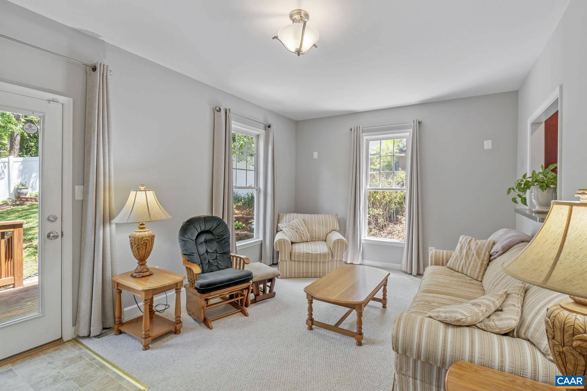 Charlottesville, VA 22902,707 PALATINE AVE