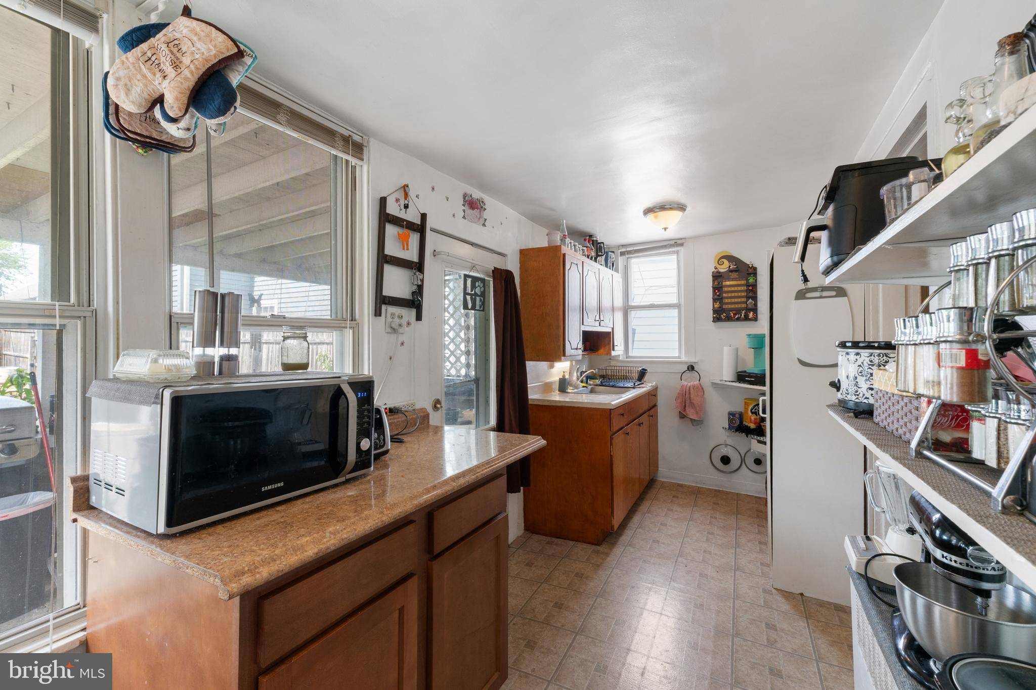 Allentown, PA 18102,27 W ALLEN ST