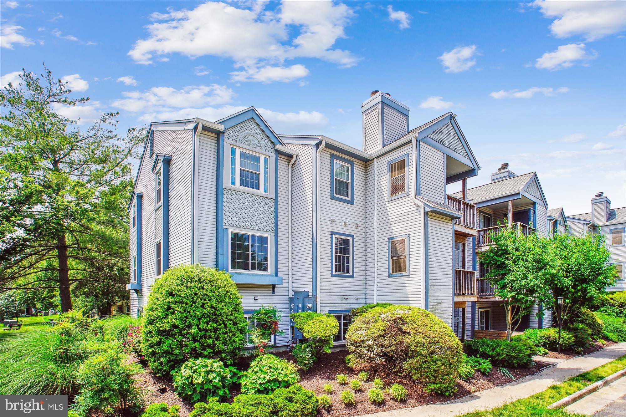 Alexandria, VA 22310,6908 VICTORIA DR #K