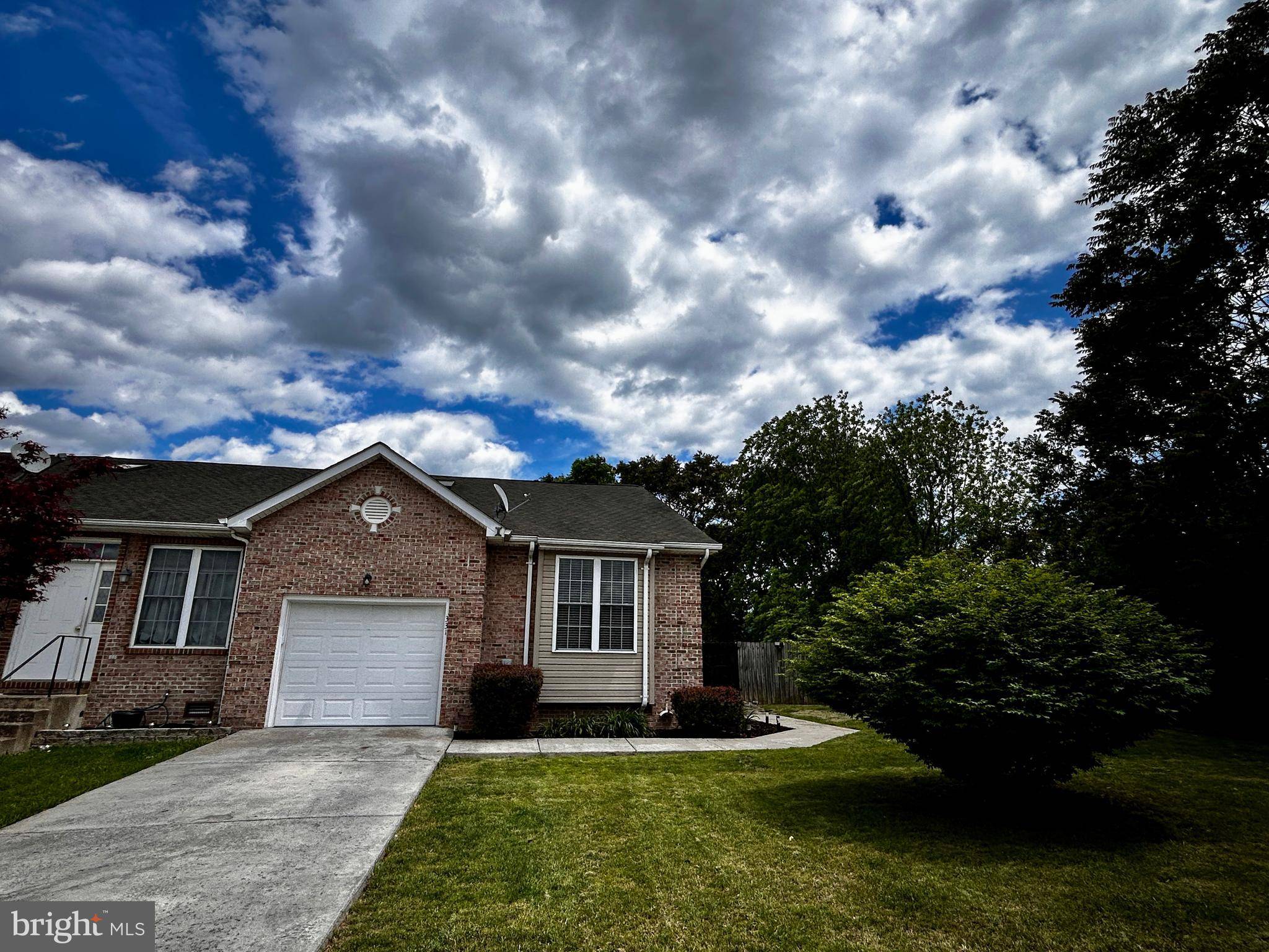 Woodstock, VA 22664,331 LORA DR