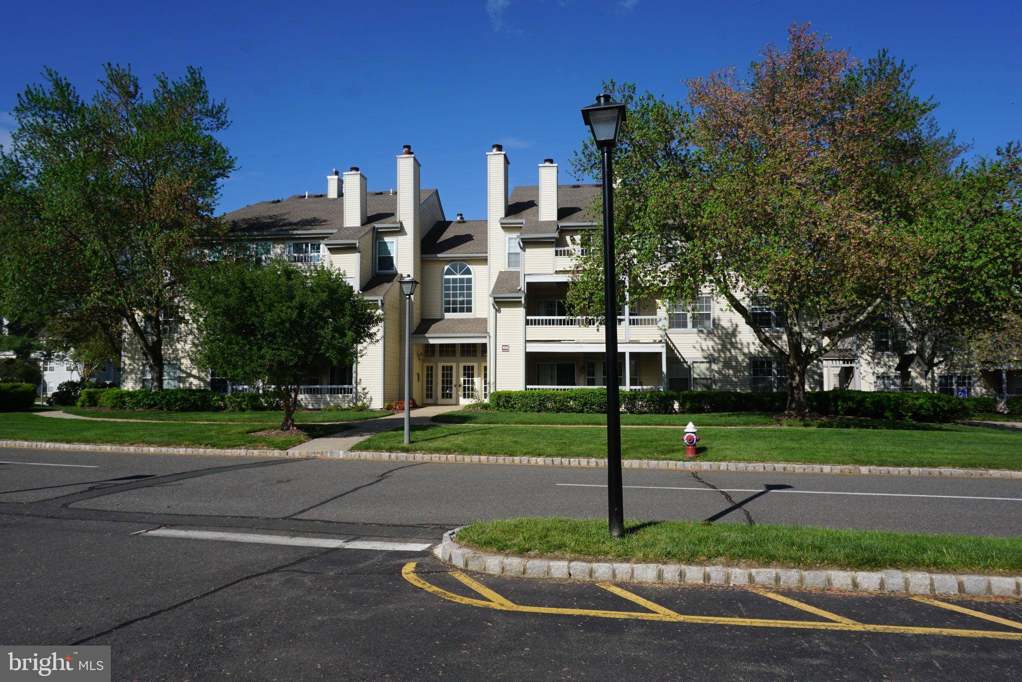 Princeton, NJ 08540,106 HERITAGE BLVD #6