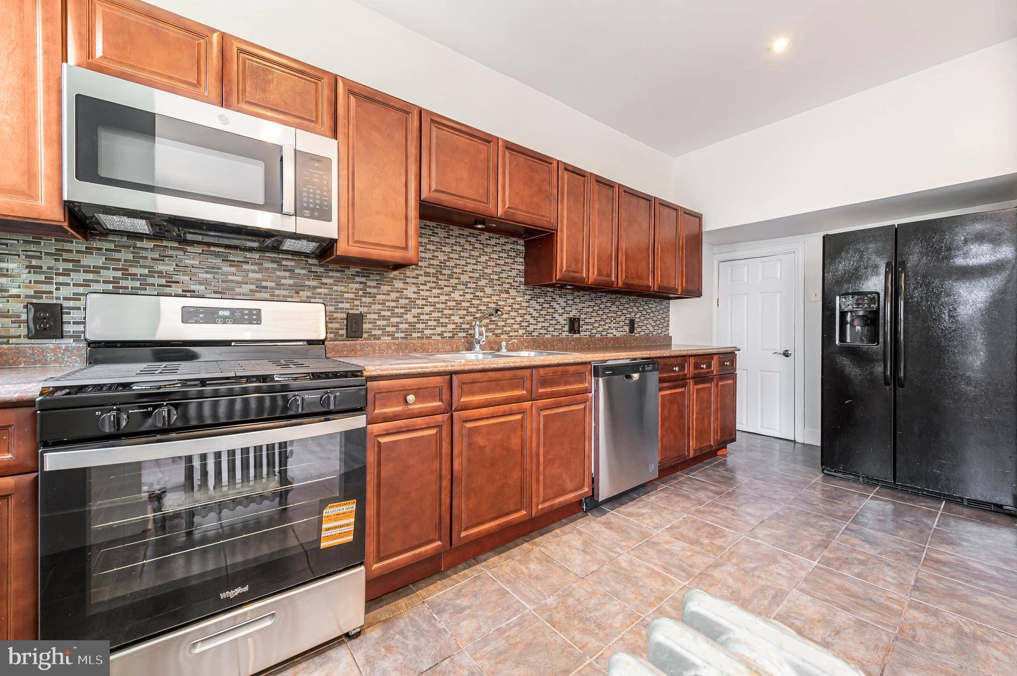 Philadelphia, PA 19143,5820 ALTER ST