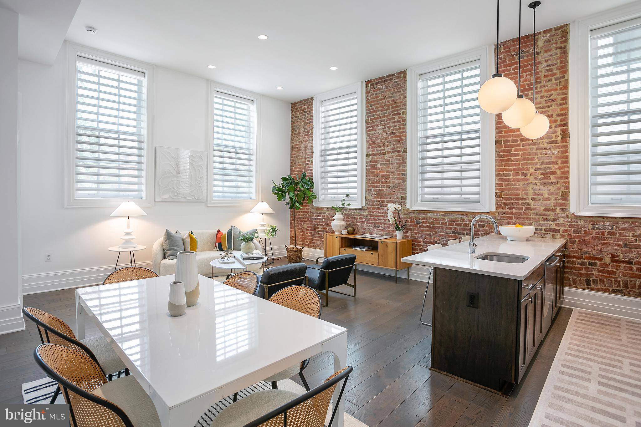 Washington, DC 20002,901 D ST NE #102