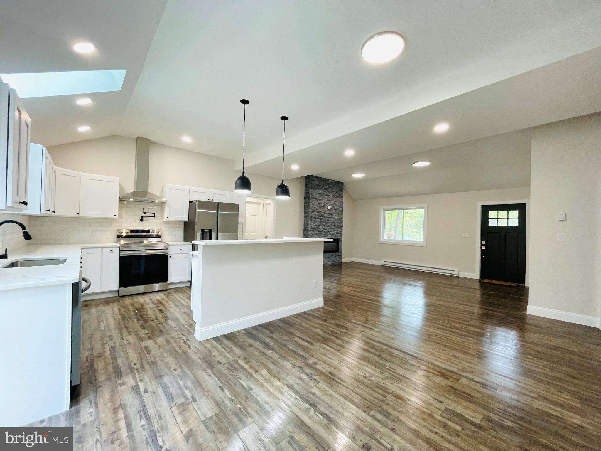 Pocono Lake, PA 18347,265 WYOMISSING DR