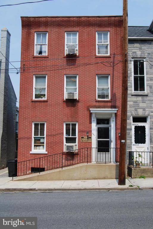 Columbia, PA 17512,547 LOCUST ST