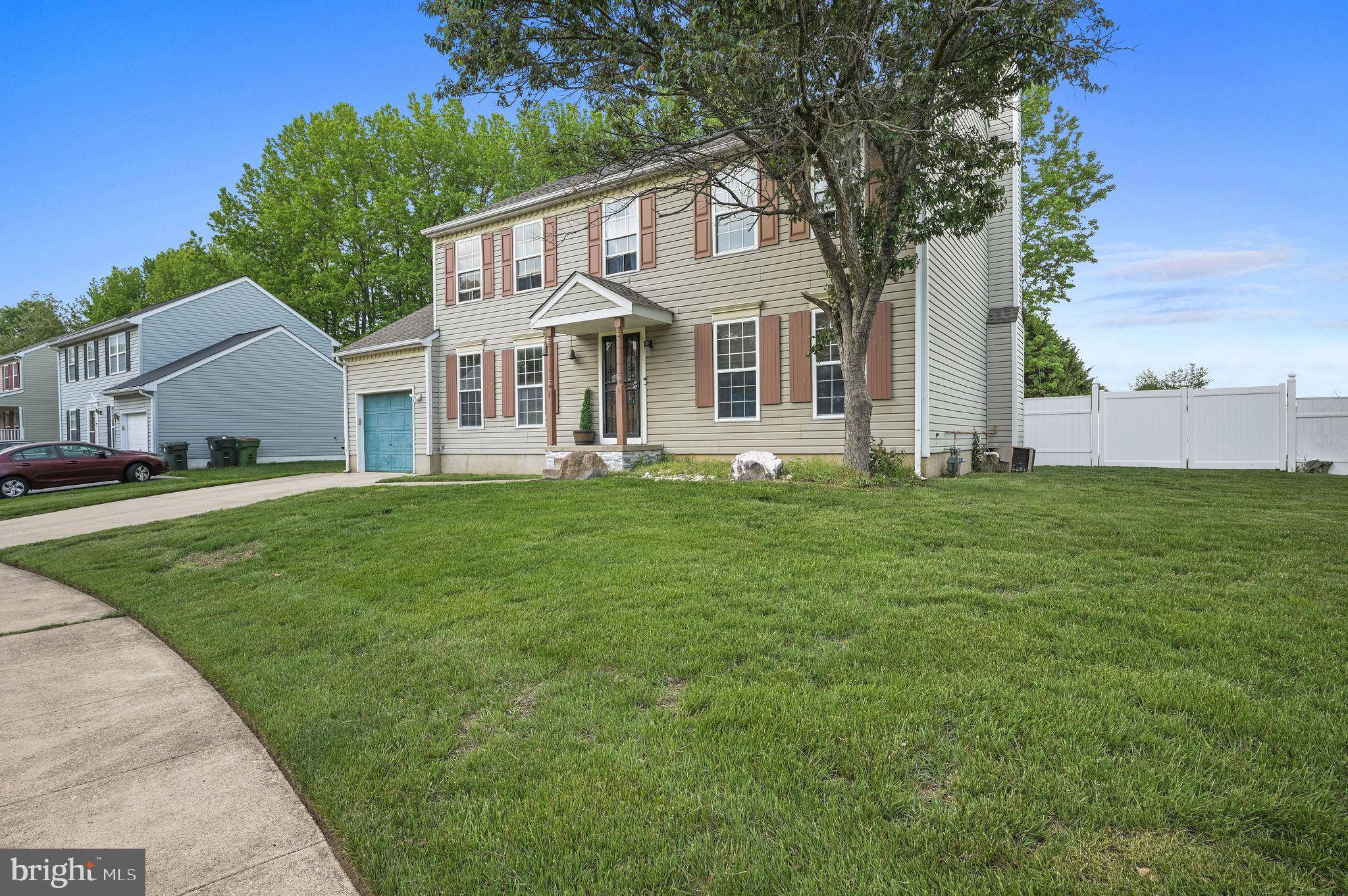 Newark, DE 19713,432 DOUGLAS D ALLEY DR