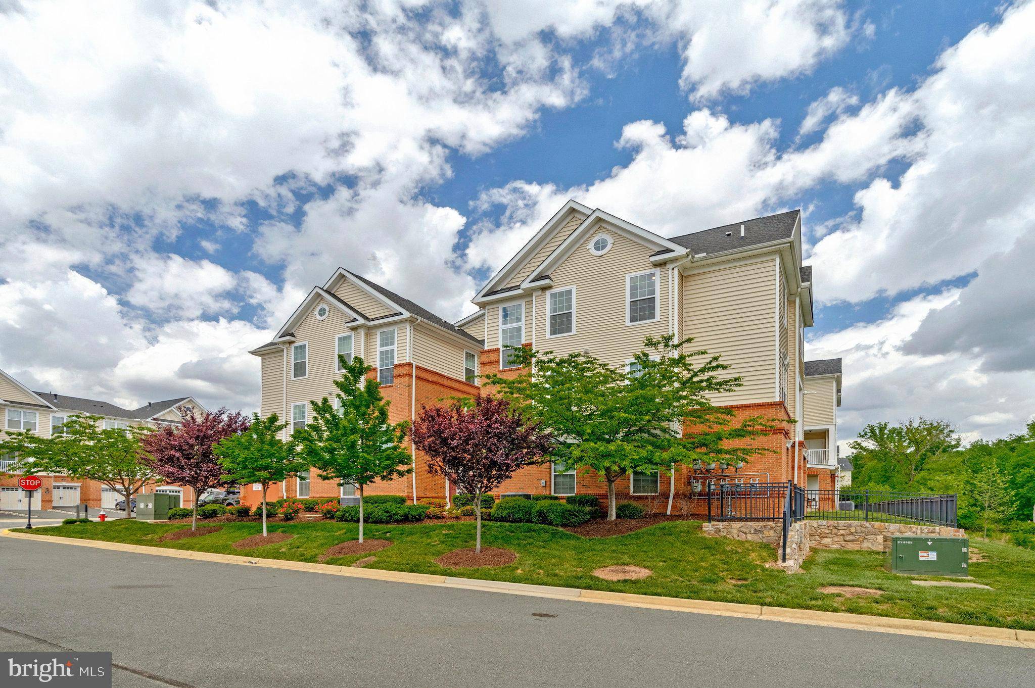 Ashburn, VA 20148,23286 SOUTHDOWN MANOR TER #118
