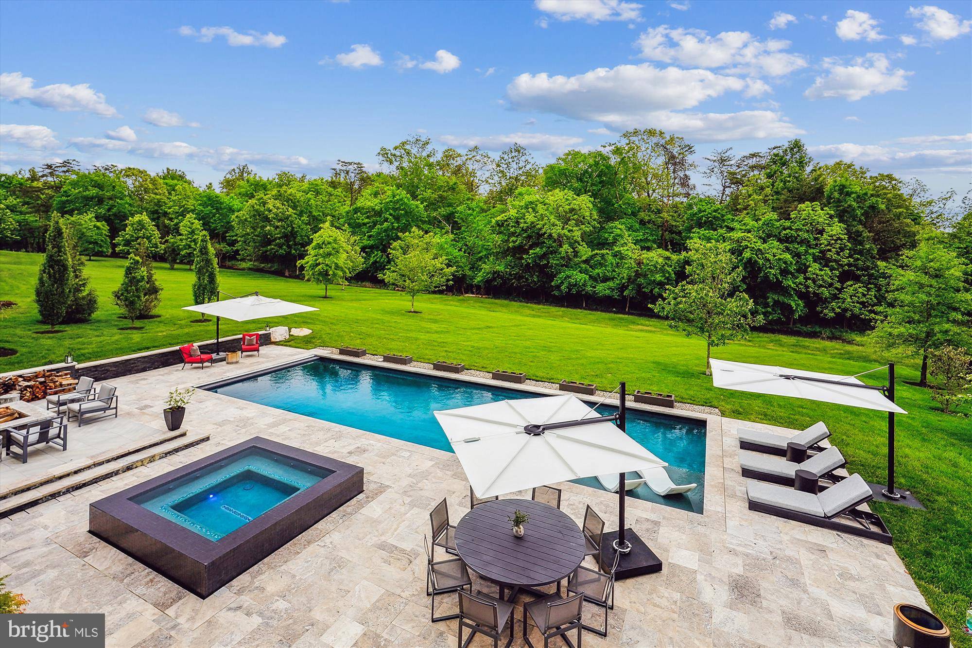 Ashburn, VA 20148,23022 LAVENDER VALLEY CT