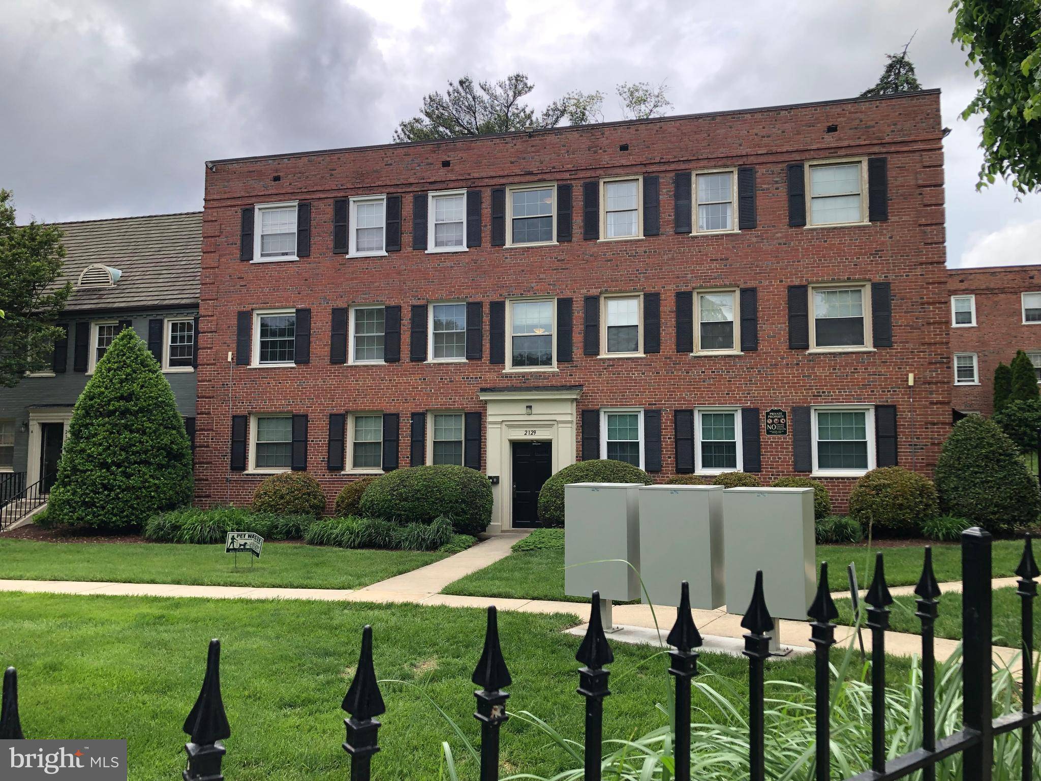 Washington, DC 20020,2129 SUITLAND TER SE #202