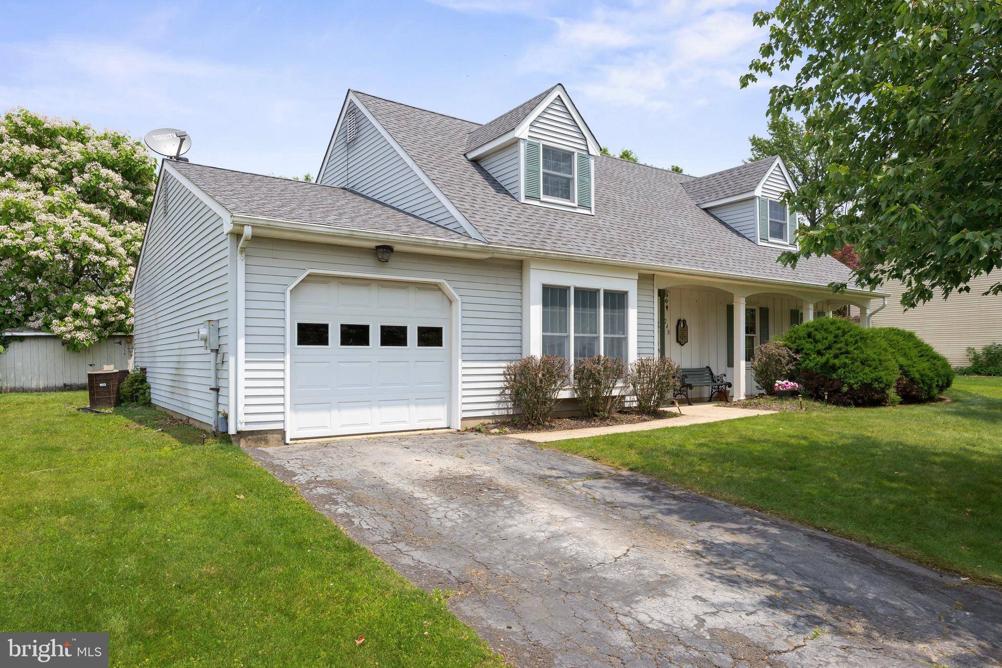 Hamilton, NJ 08619,248 TRENTON AVE