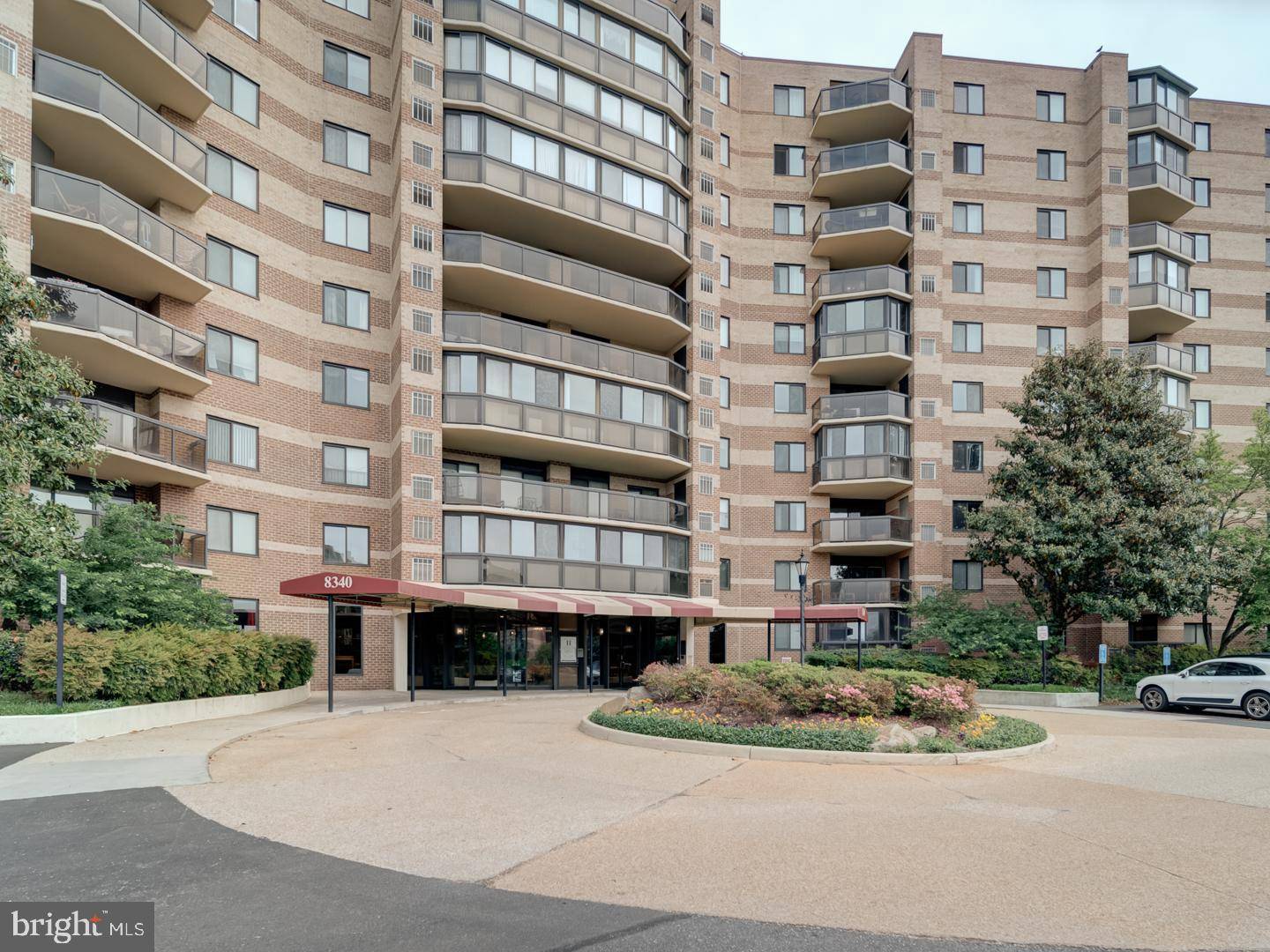 Mclean, VA 22102,8340 GREENSBORO DRIVE #907