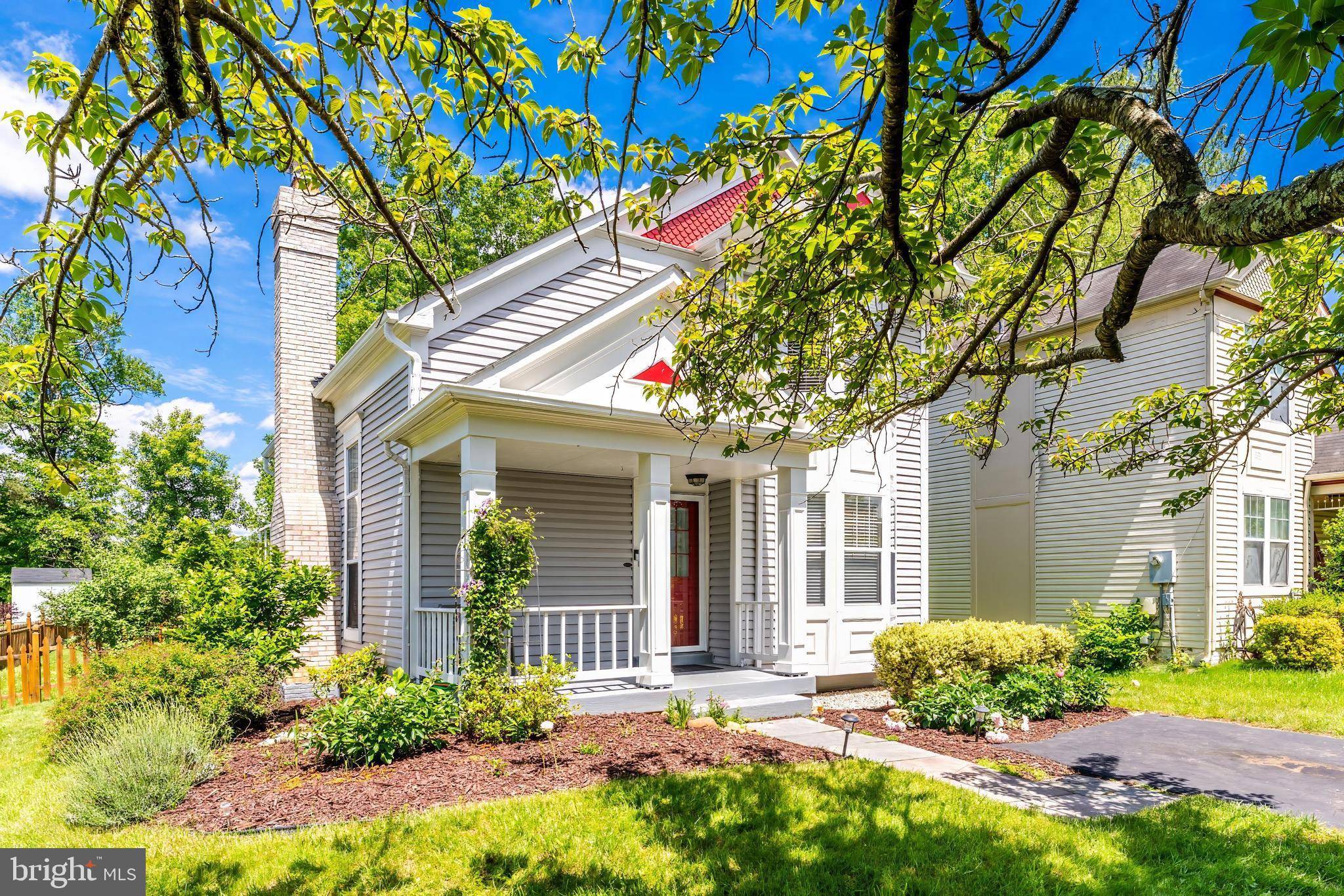 Sterling, VA 20165,30 FENTON WOOD DR.