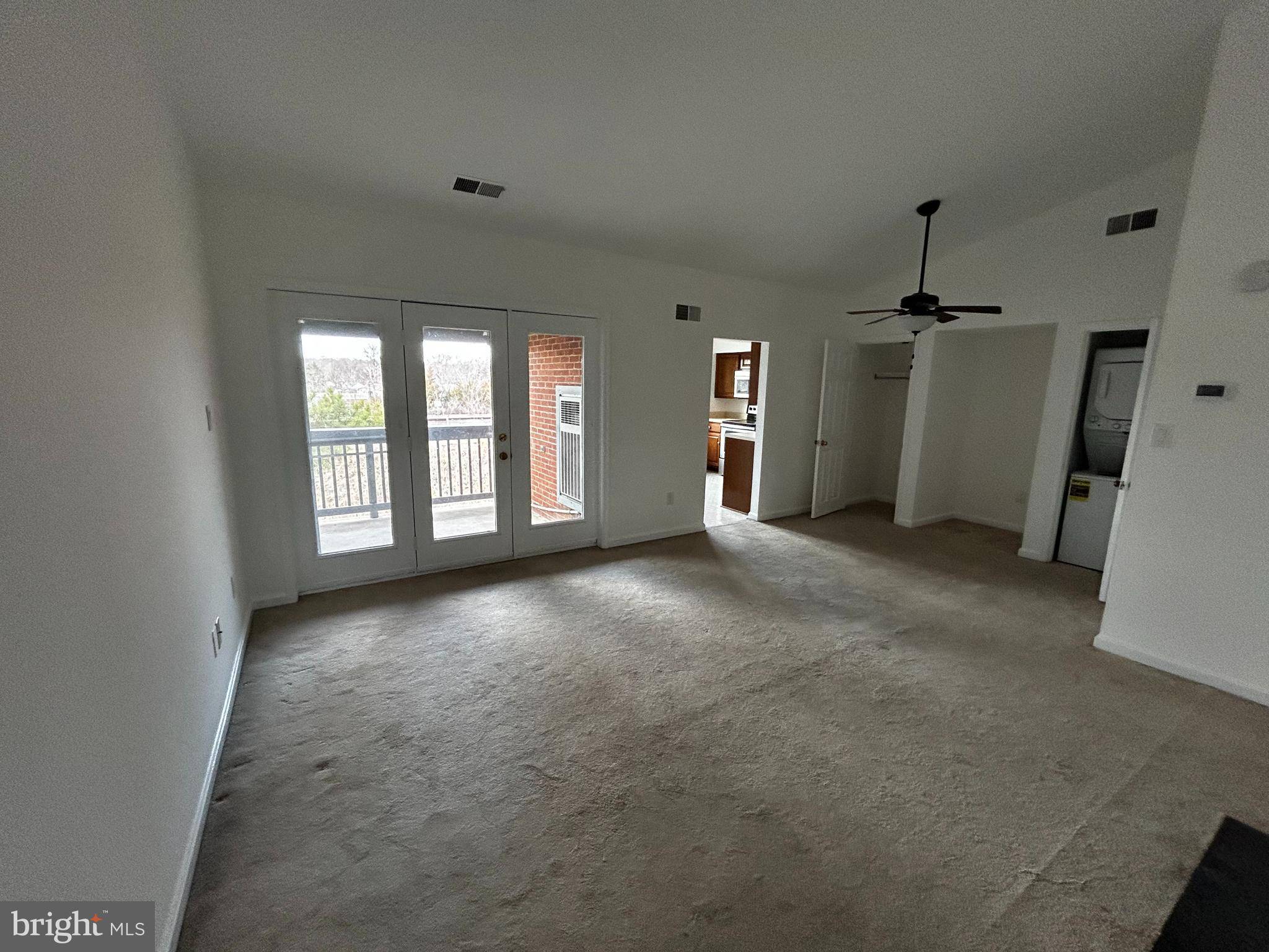 Alexandria, VA 22314,549 COLECROFT CT #-