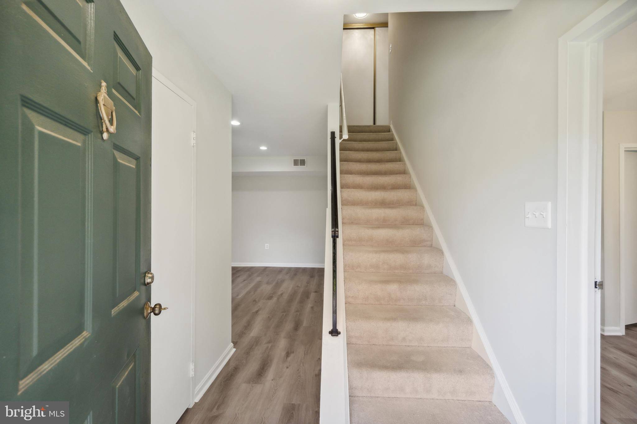 Annandale, VA 22003,6744 PERRY PENNEY DR #131