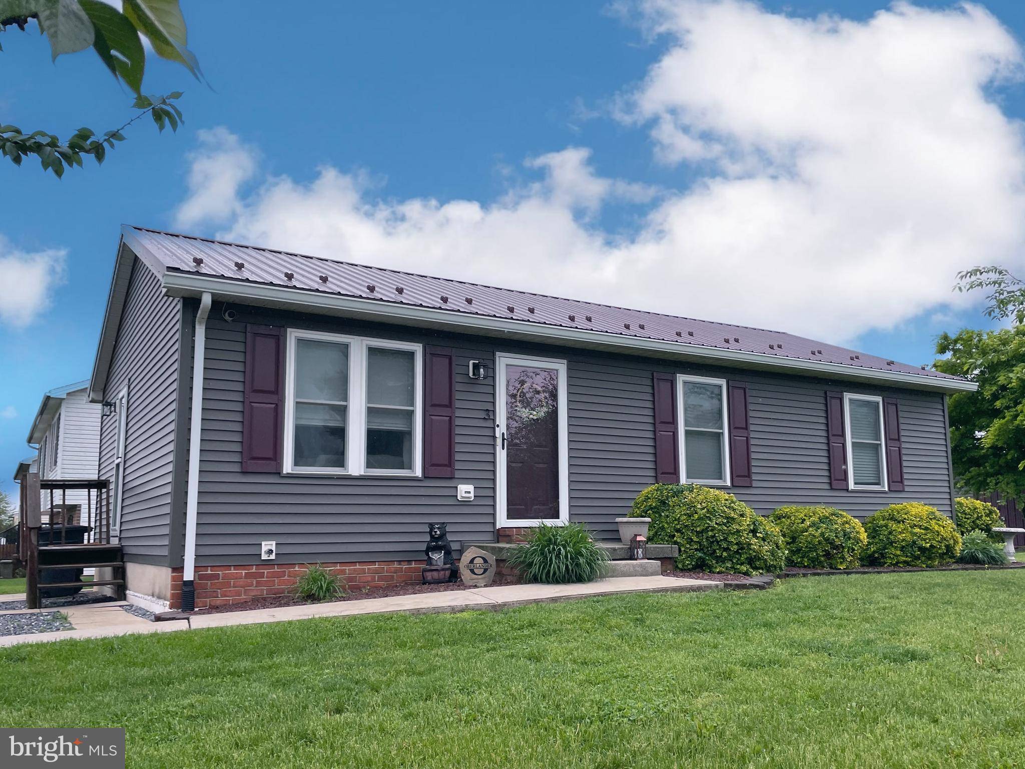 New Oxford, PA 17350,3 ANTLER LN