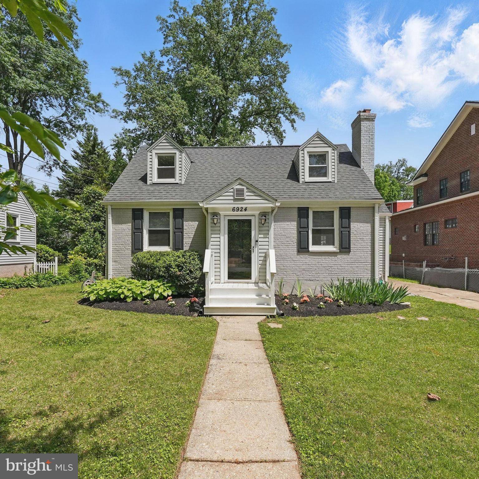 Falls Church, VA 22042,6924 JEFFERSON AVE