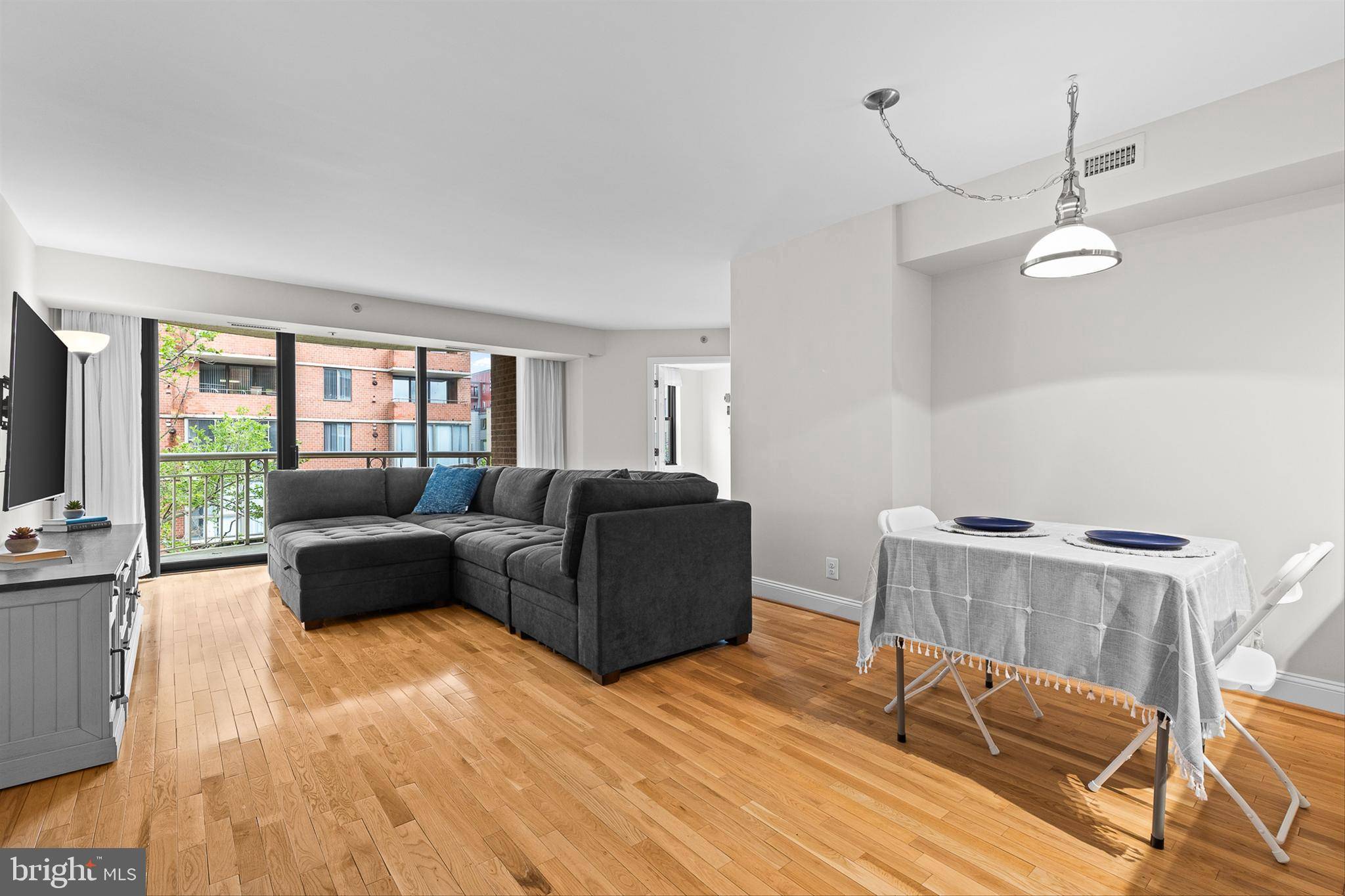 Alexandria, VA 22314,1200 BRADDOCK PL #411