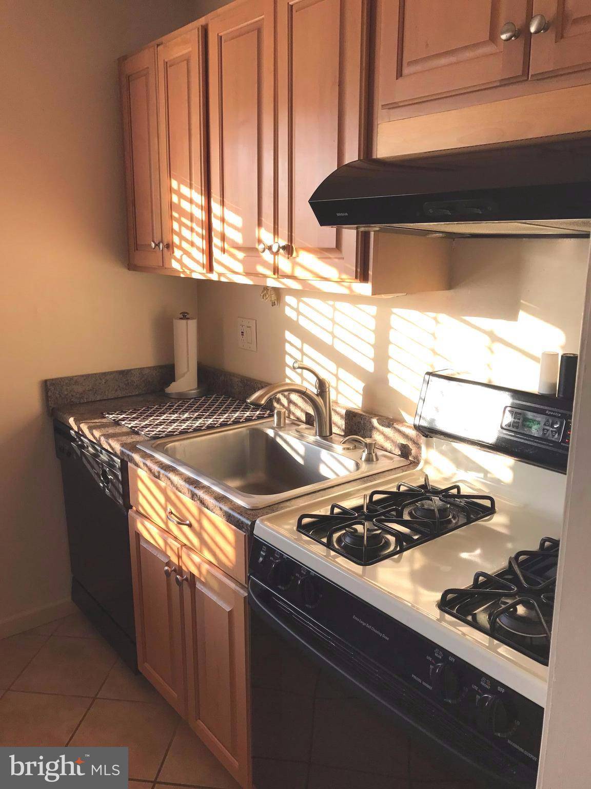 Glen Burnie, MD 21061,6554 PAMPANO DR