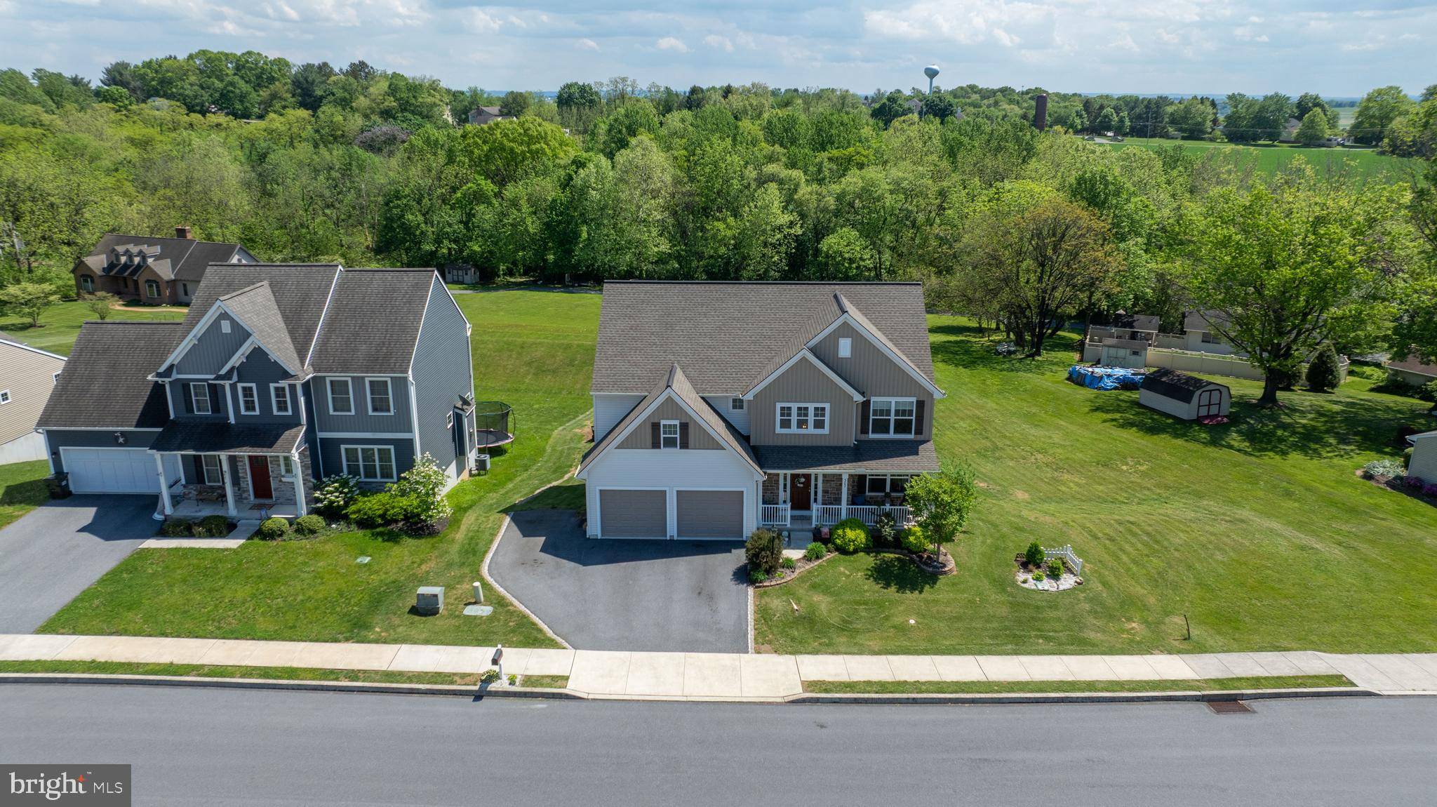 Akron, PA 17501,307 WESTVIEW DR