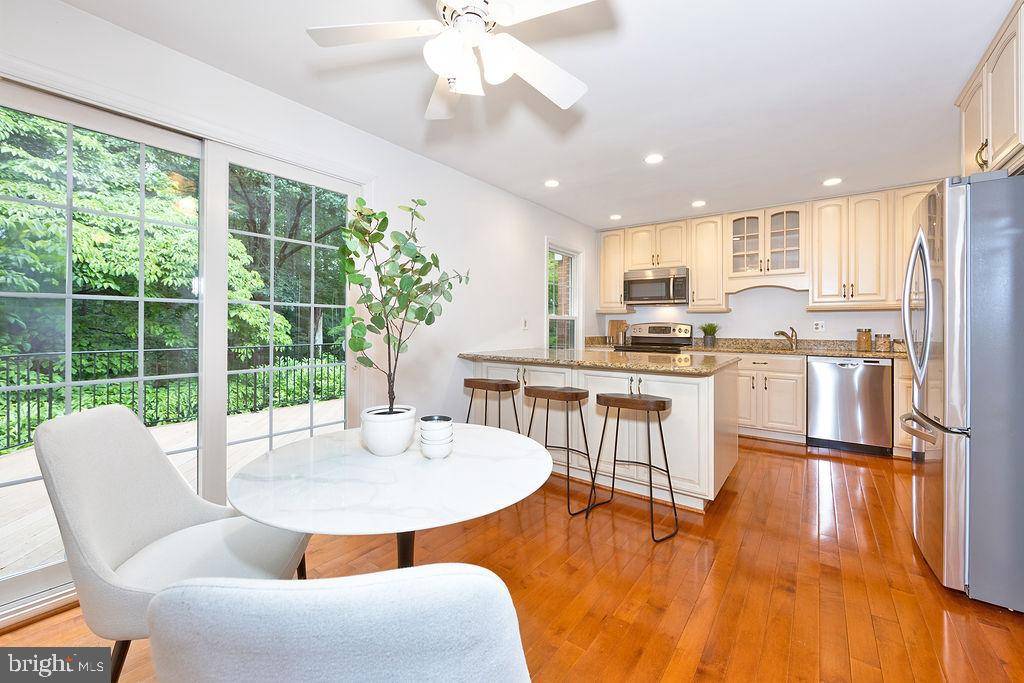 Reston, VA 20191,2231 DOUBLE EAGLE CT