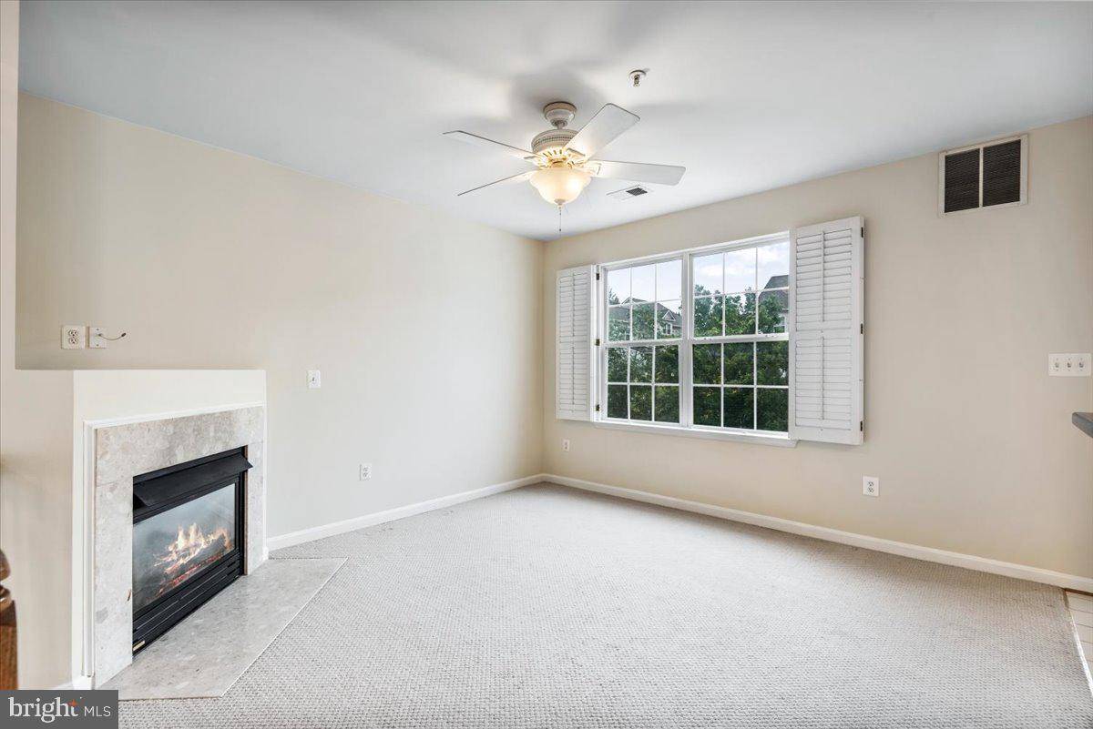 Alexandria, VA 22314,710 NORFOLK LN #B