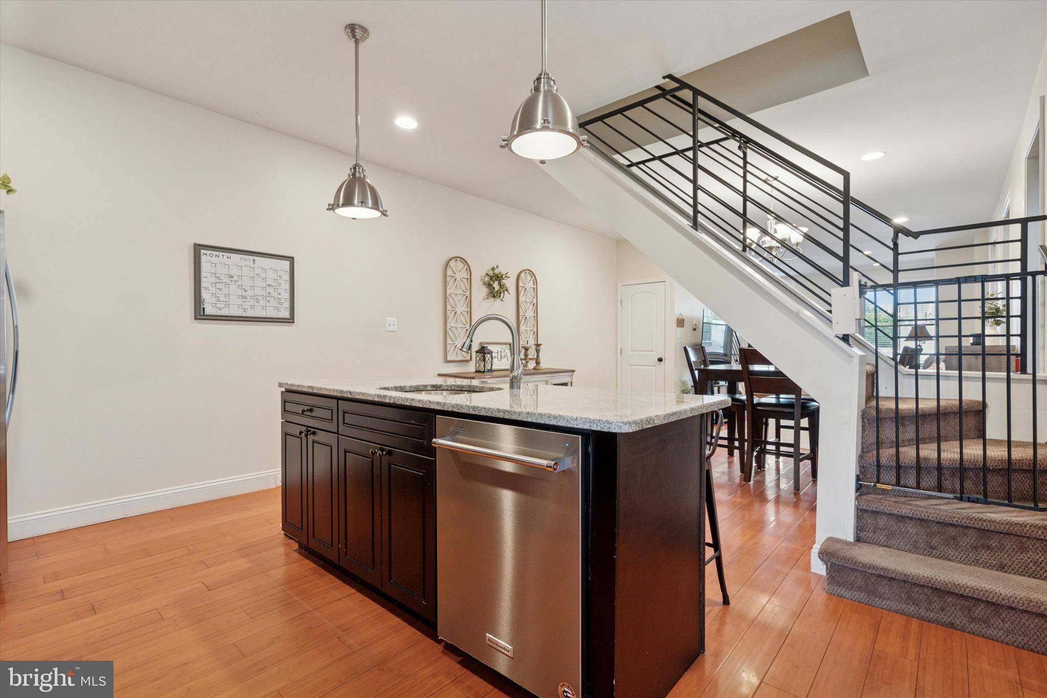 Philadelphia, PA 19128,407 RECTOR ST