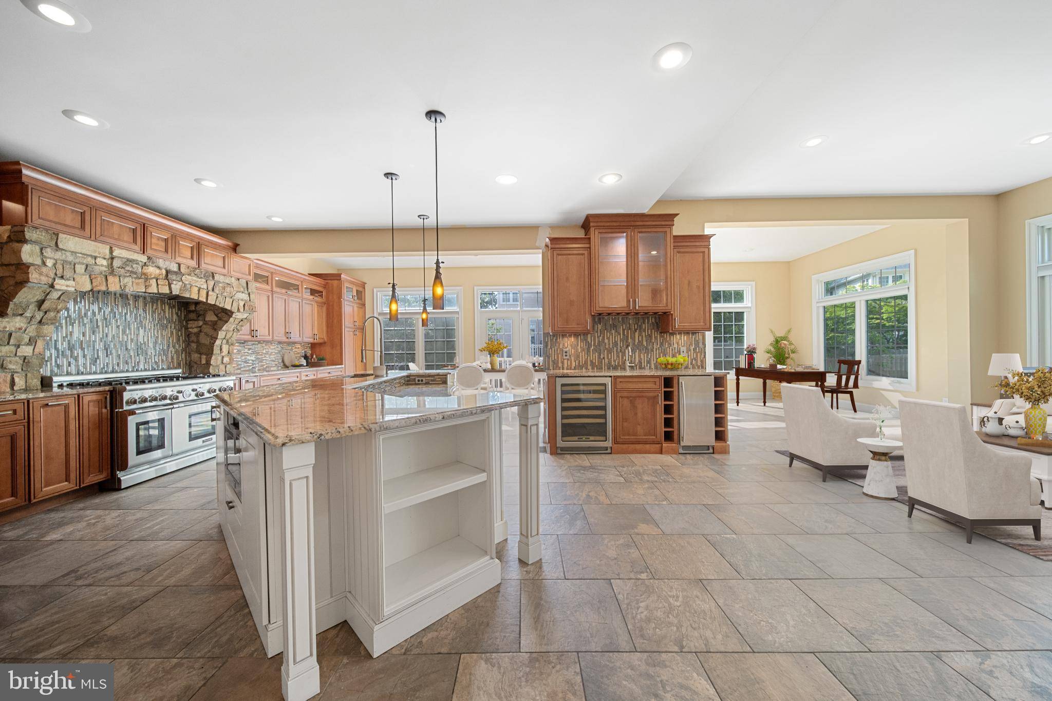 Vienna, VA 22182,2054 MADRILLON RD