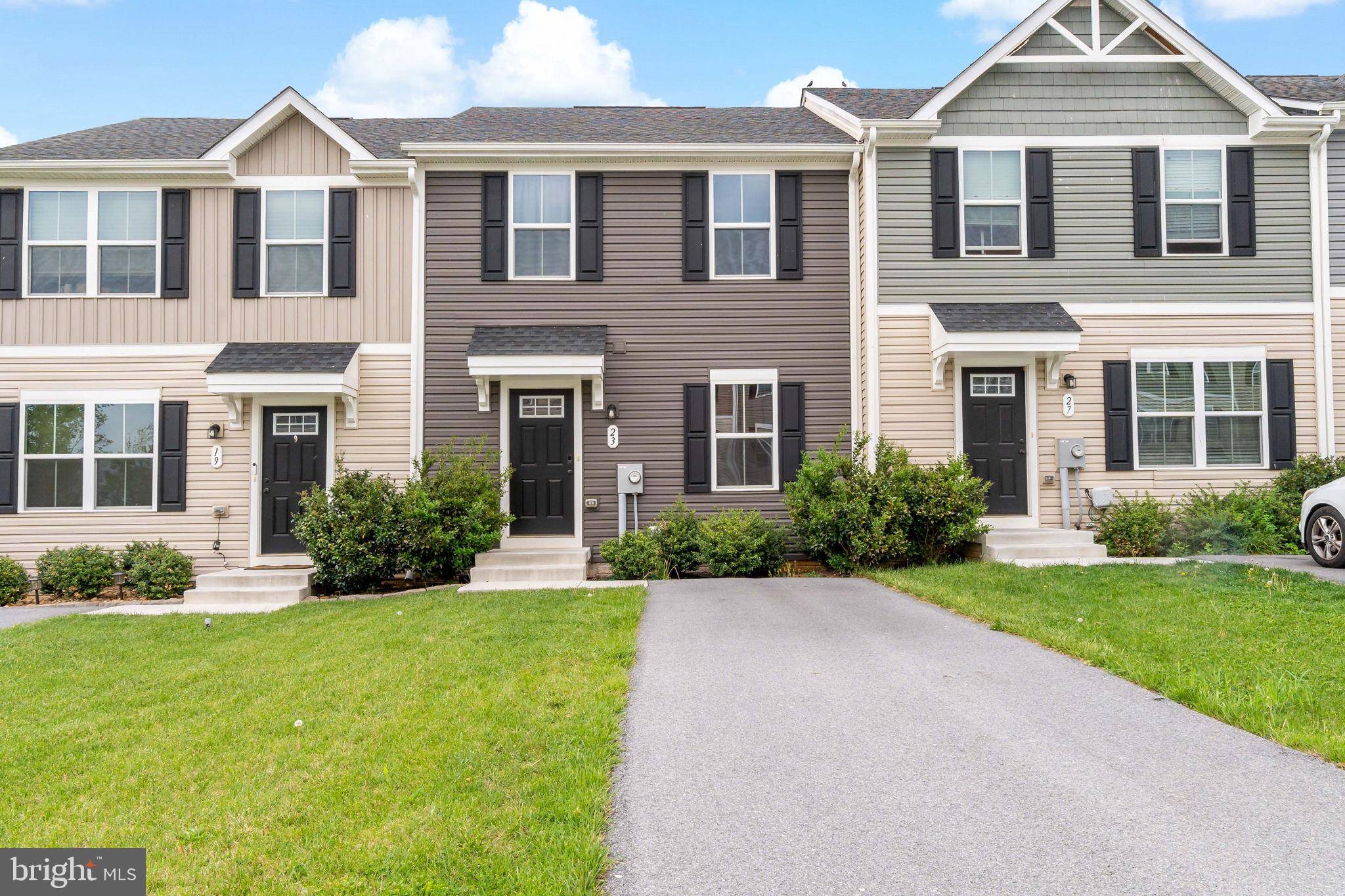 Martinsburg, WV 25403,23 CHINCOTEAGUE LN