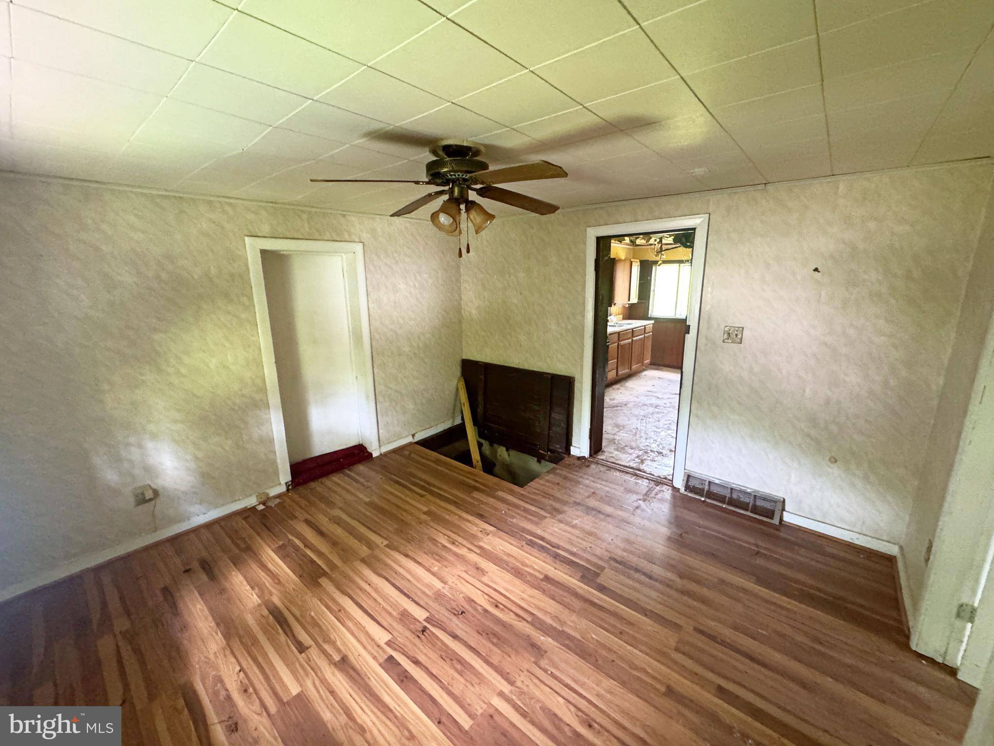 Severna Park, MD 21146,368 IDLEPINES RD