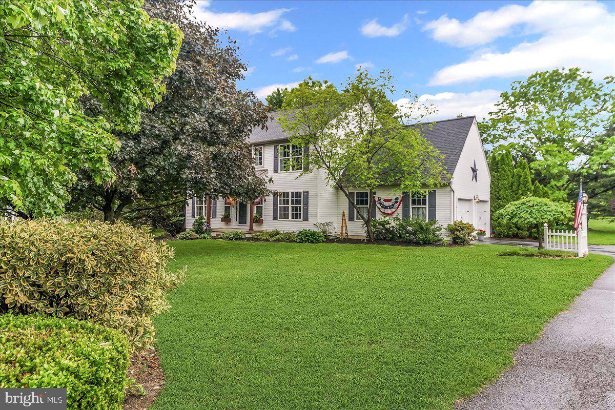Oxford, PA 19363,204 COUNTRY DR