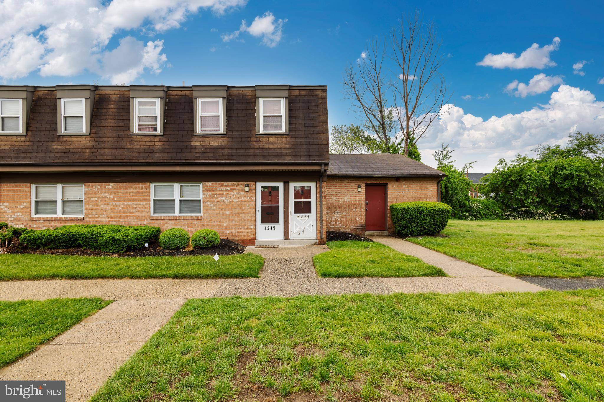 Burlington, NJ 08016,1216 LIBERTE CT