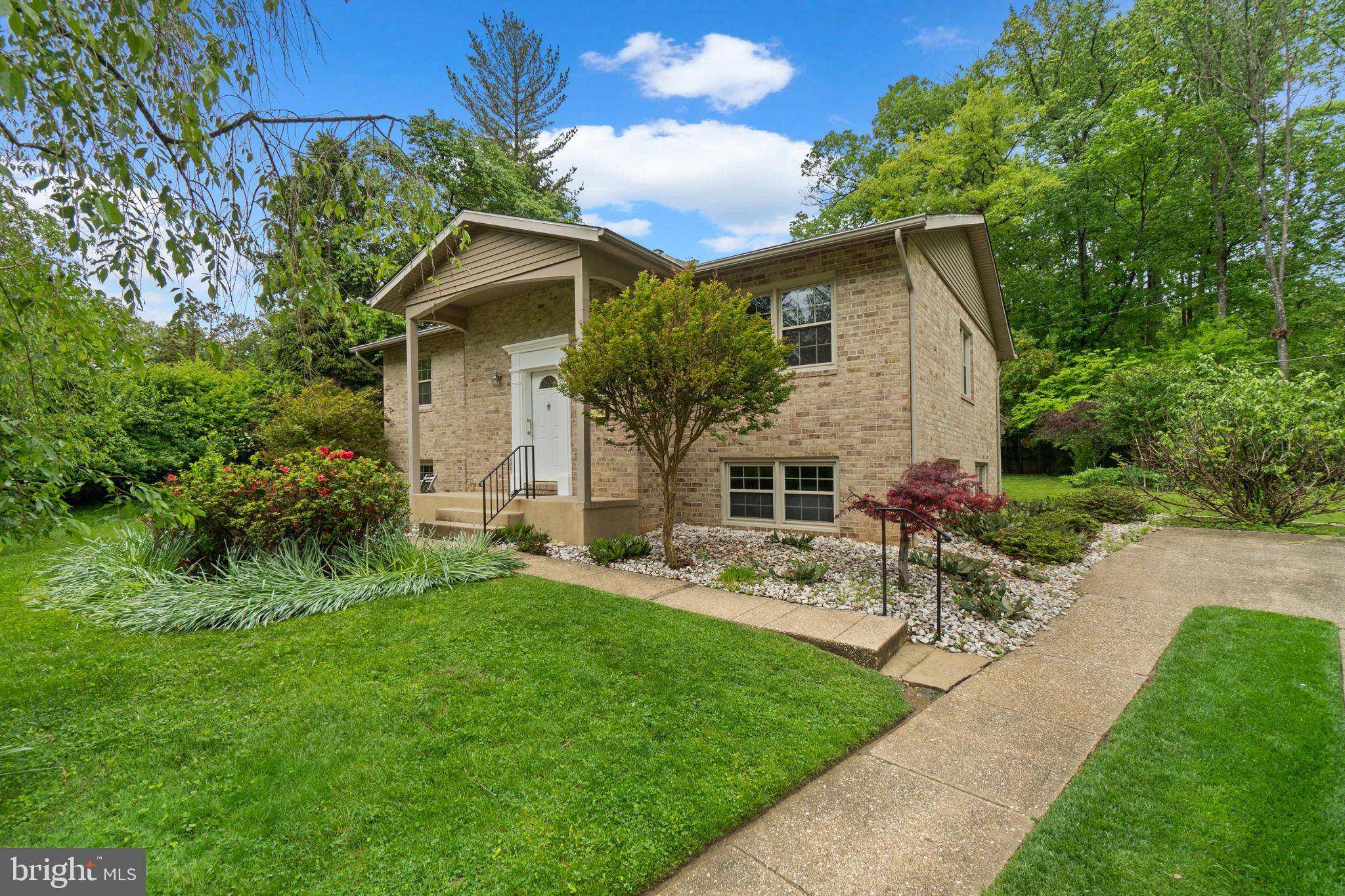 Lutherville Timonium, MD 21093,302 PINE FOREST CT