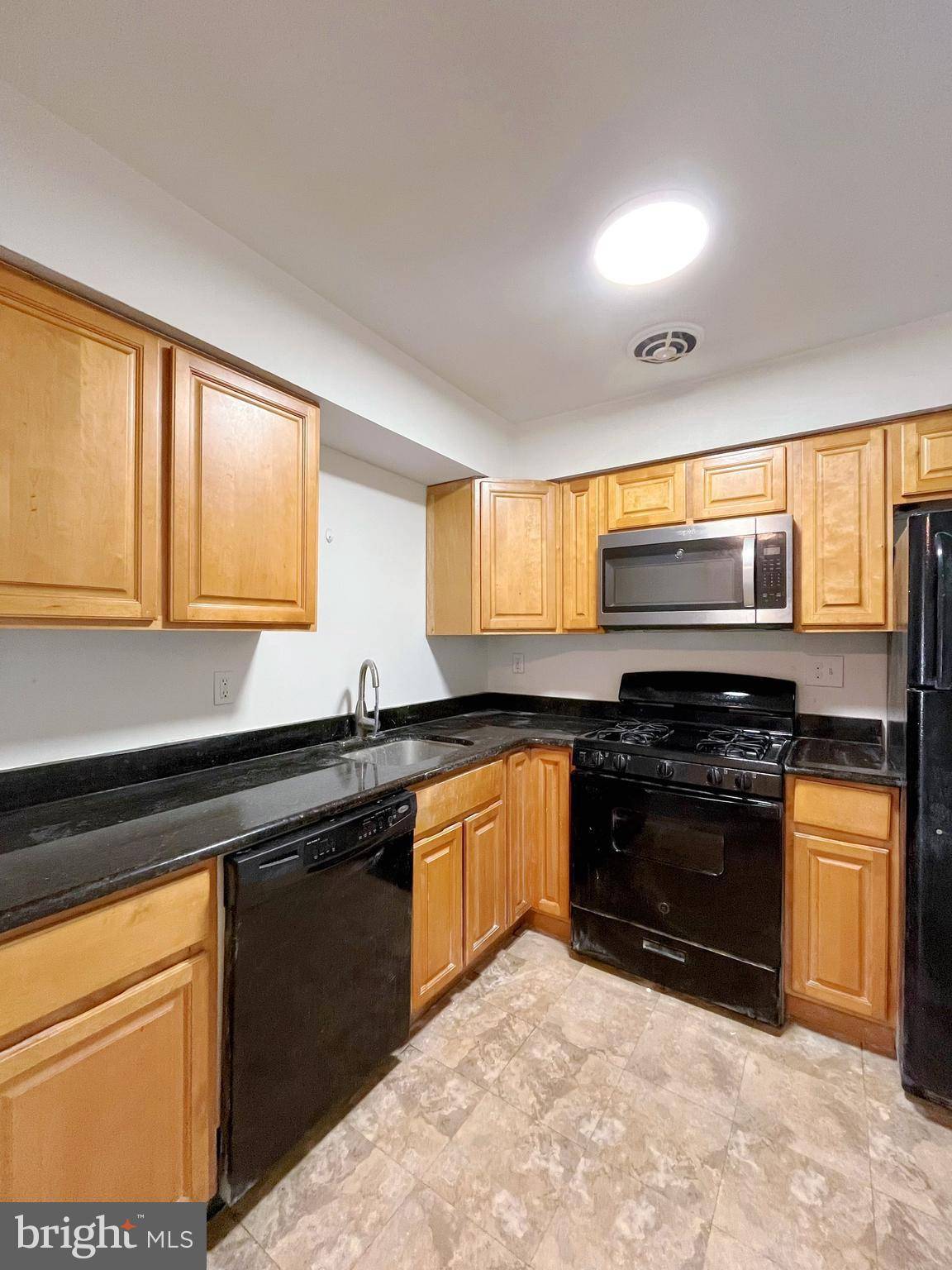 Philadelphia, PA 19136,8820 COTTAGE ST