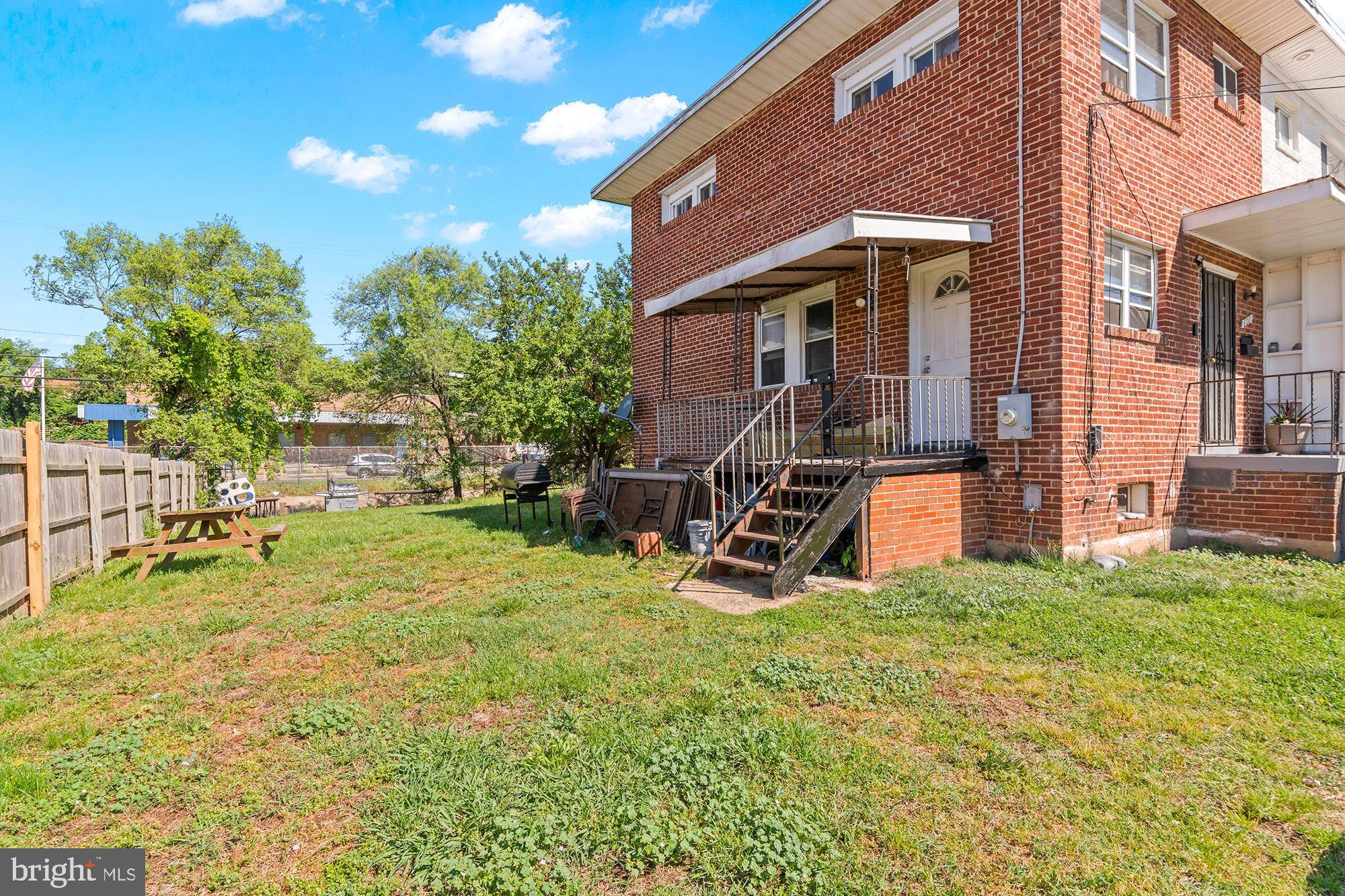 Oxon Hill, MD 20745,600 MAURY AVE
