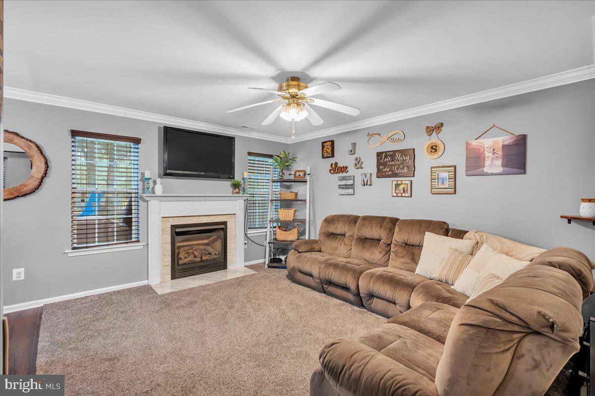 Mount Laurel, NJ 08054,12 HOLLOWELL WAY